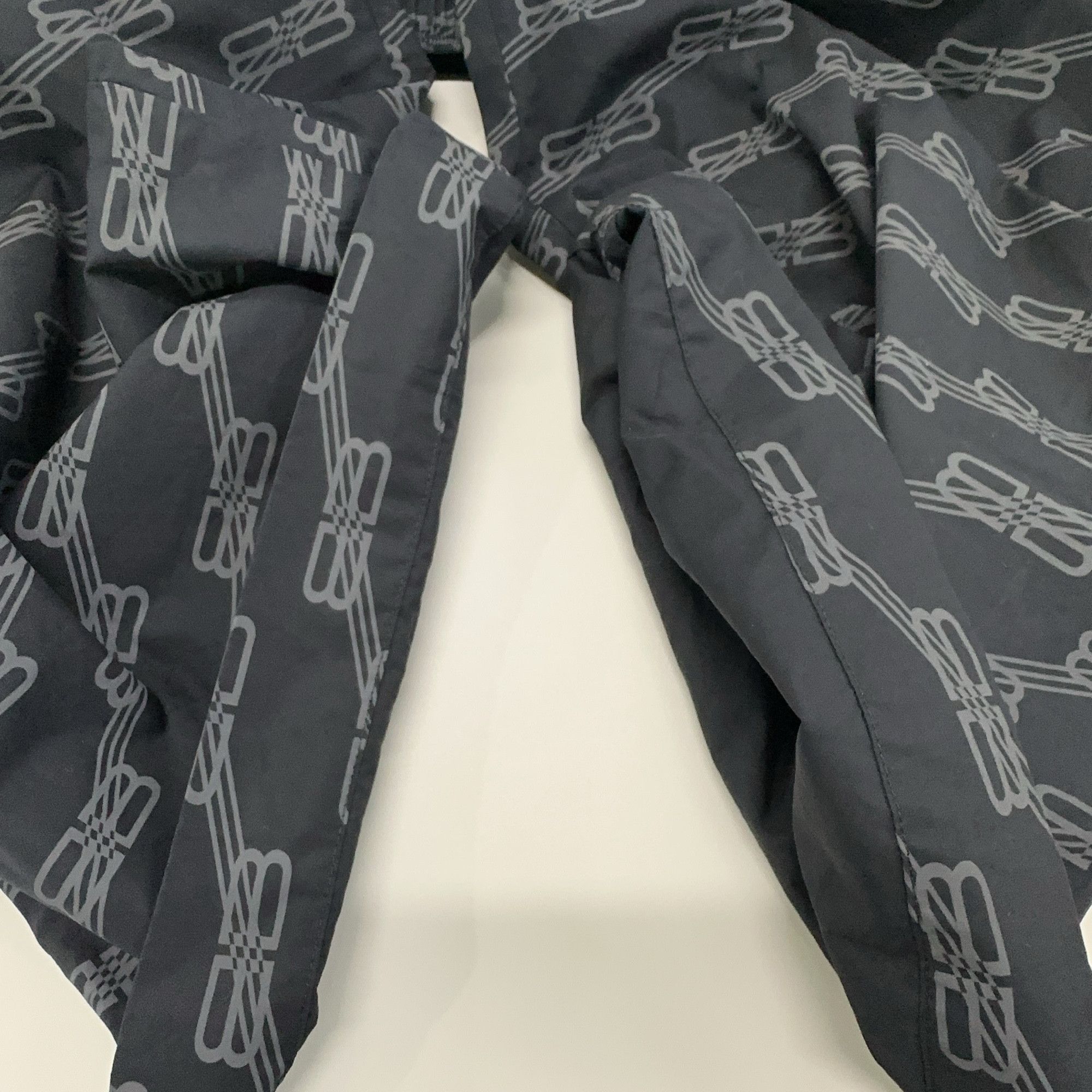 Balenciaga Balenciaga Monogram Lounge Pants Size 30 Size US 30 / EU 46 - 9 Thumbnail