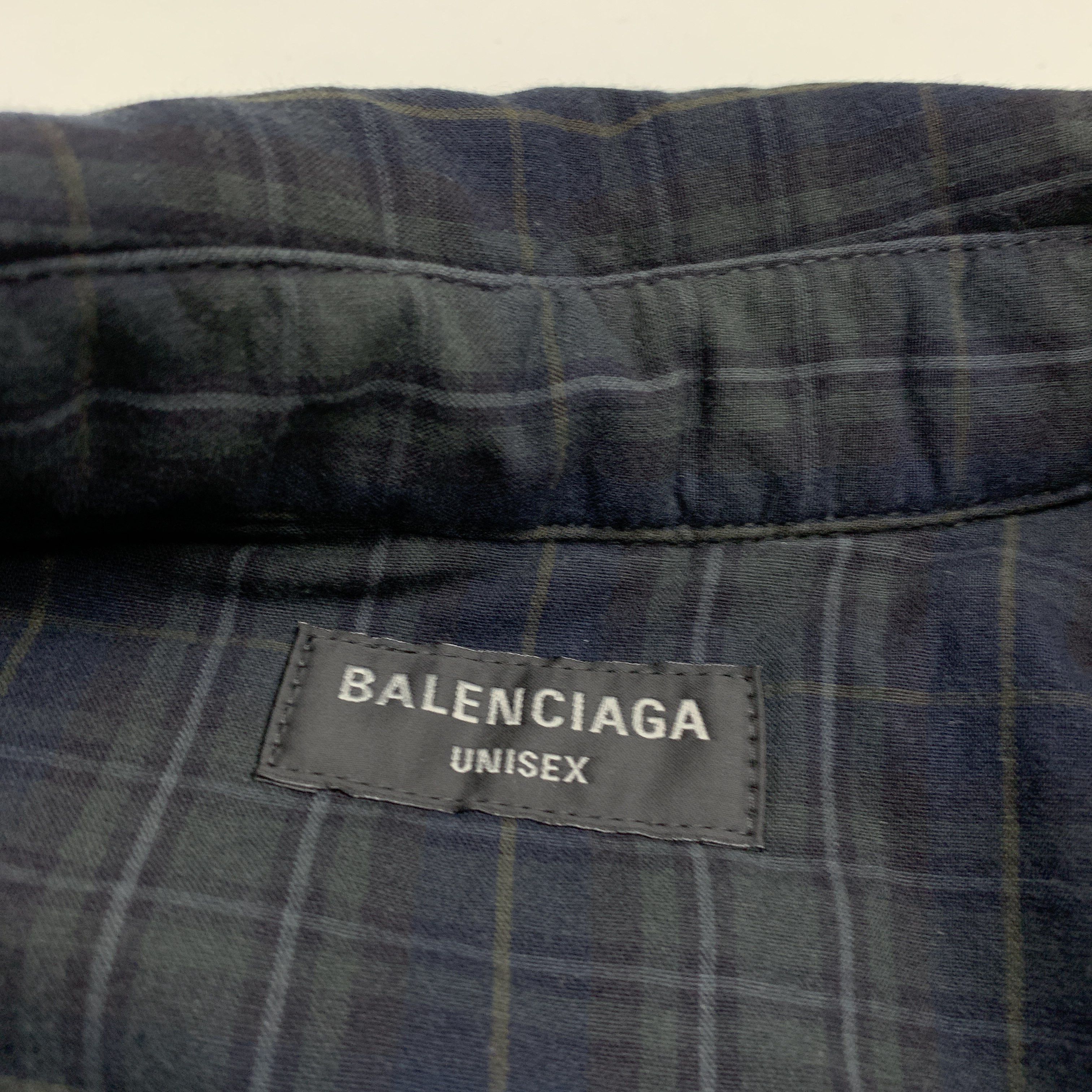 Balenciaga Balenciaga Plaid Button Up Shirt Size S Size US S / EU 44-46 / 1 - 2 Thumbnail