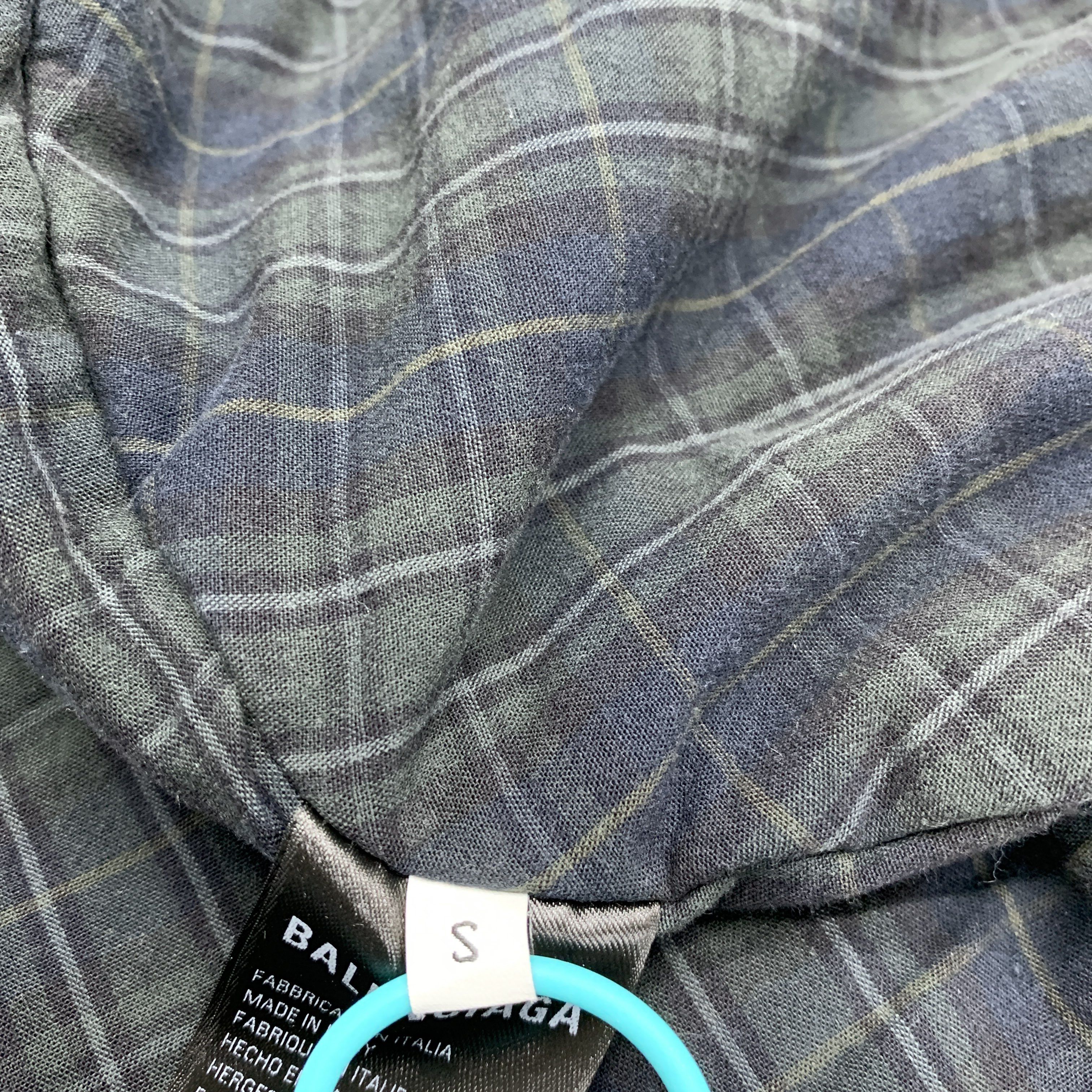 Balenciaga Balenciaga Plaid Button Up Shirt Size S Size US S / EU 44-46 / 1 - 8 Thumbnail
