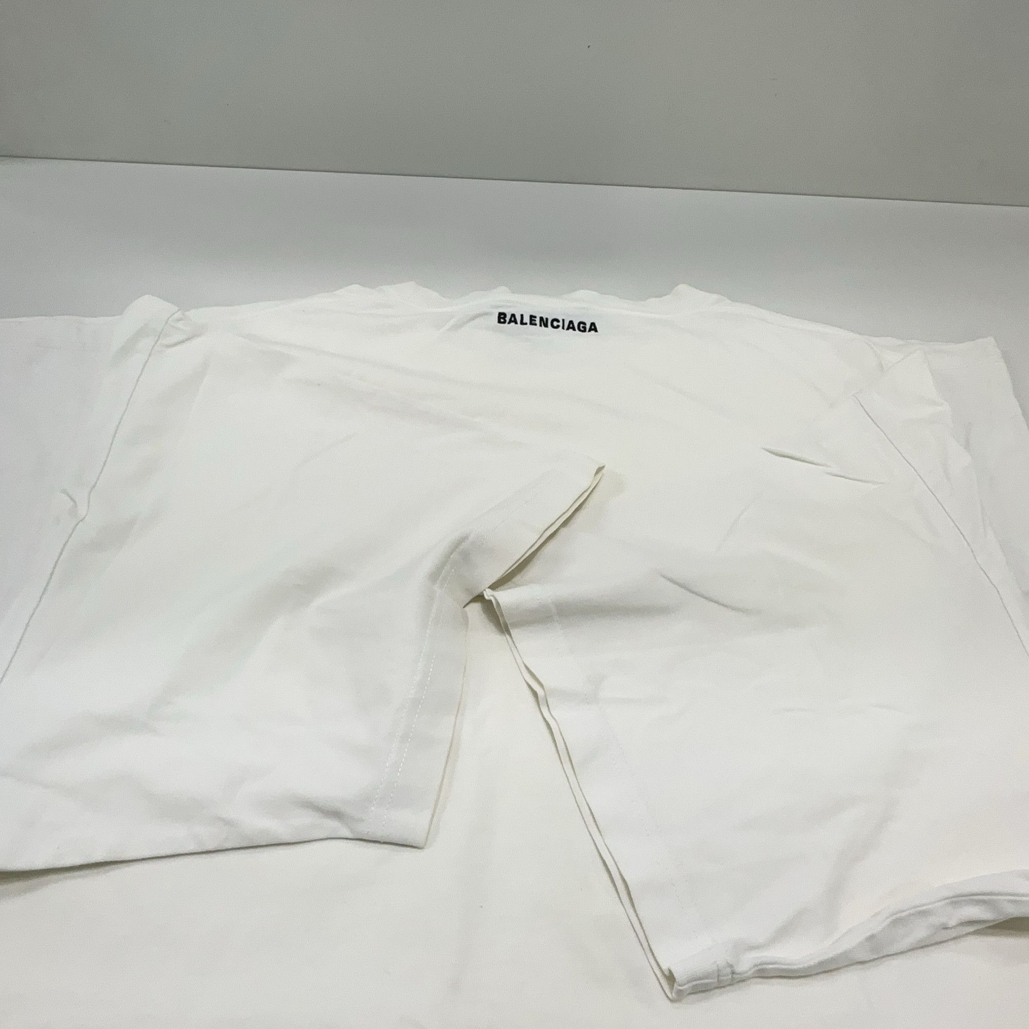 Balenciaga Balenciaga Unifit Logo T-Shirt Size XL Size US XL / EU 56 / 4 - 11 Thumbnail