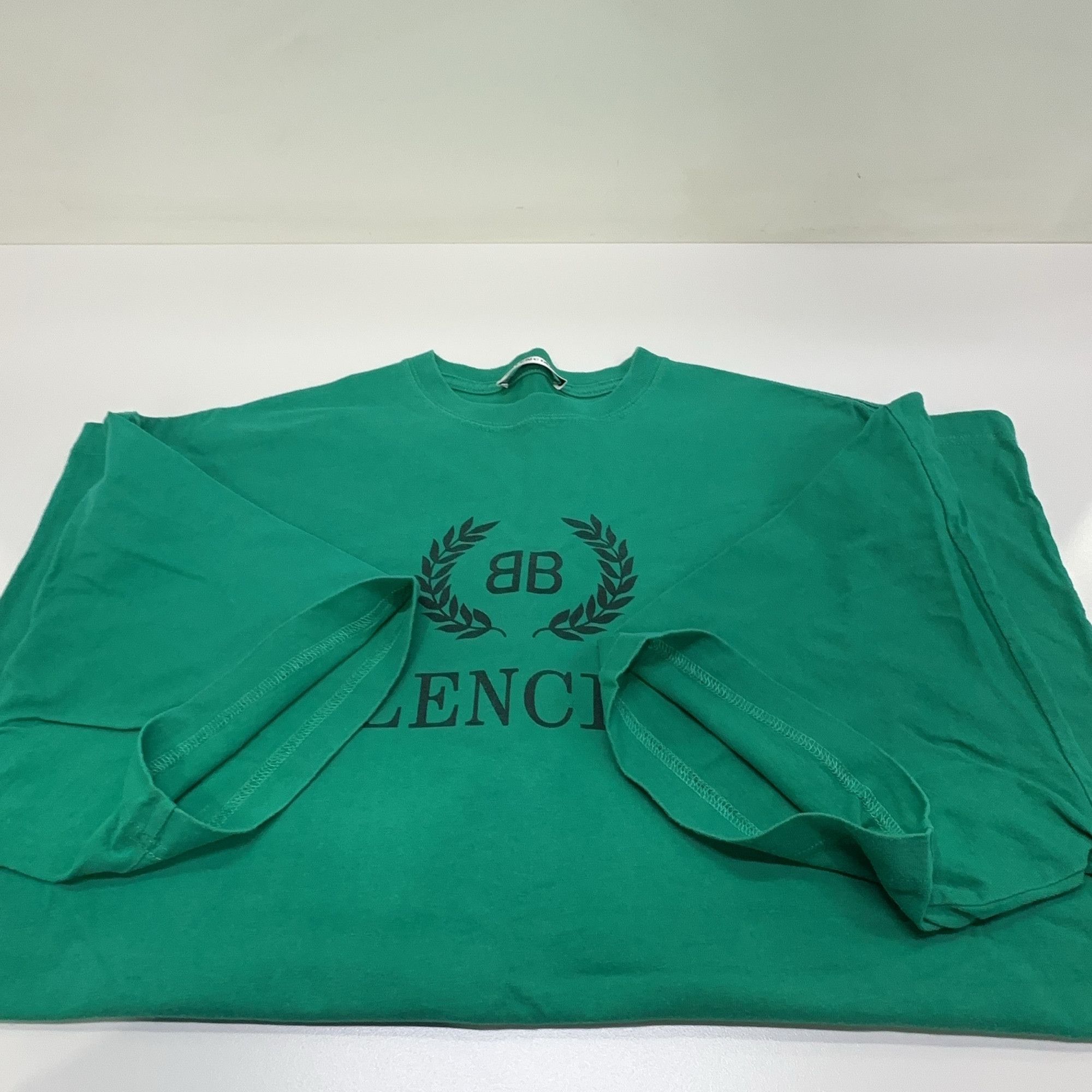 Balenciaga Balenciaga Laurel Logo T-Shirt Size XS Size US XS / EU 42 / 0 - 7 Thumbnail