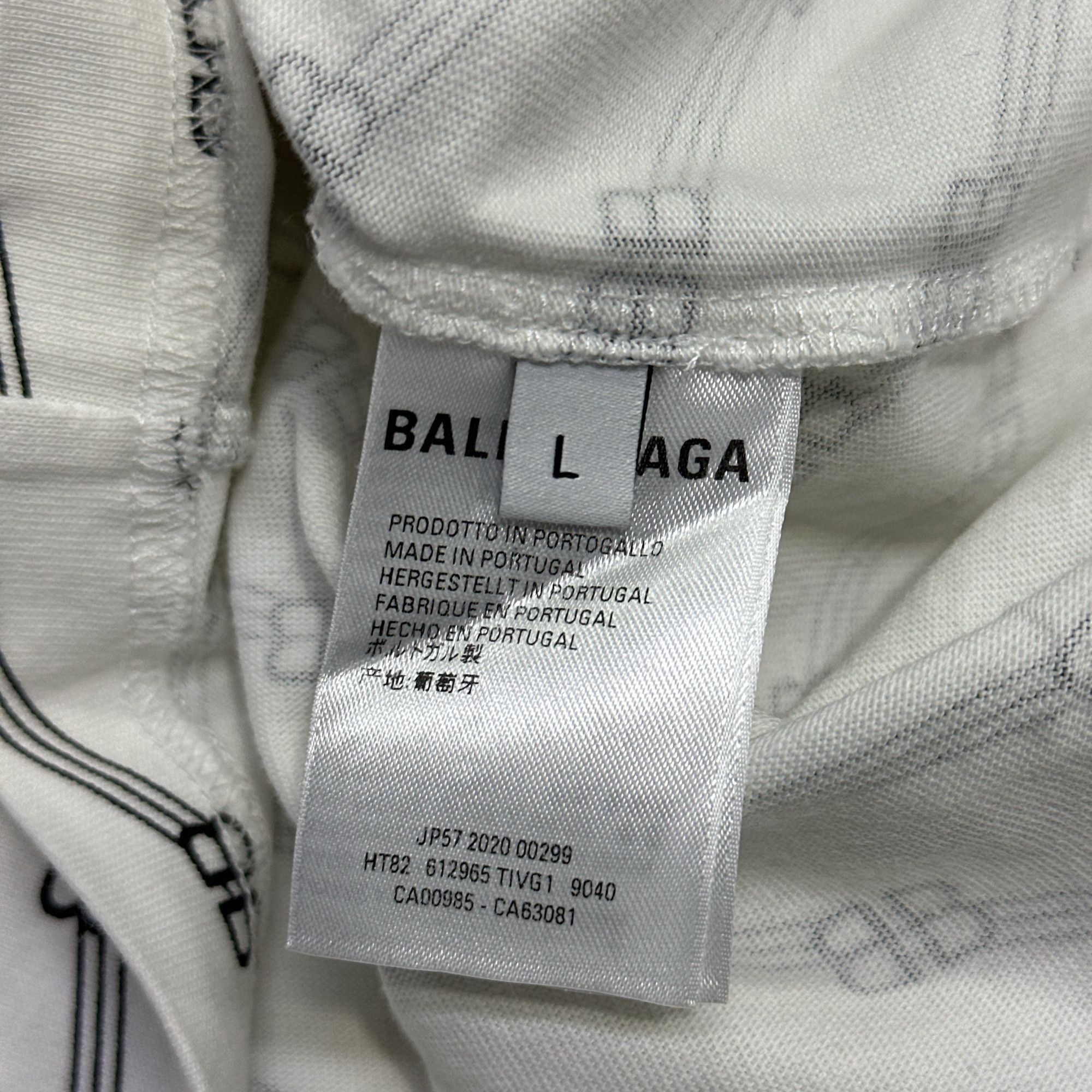 Balenciaga Balenciaga All Over Logo T-Shirt Size L Size US L / EU 52-54 / 3 - 4 Thumbnail