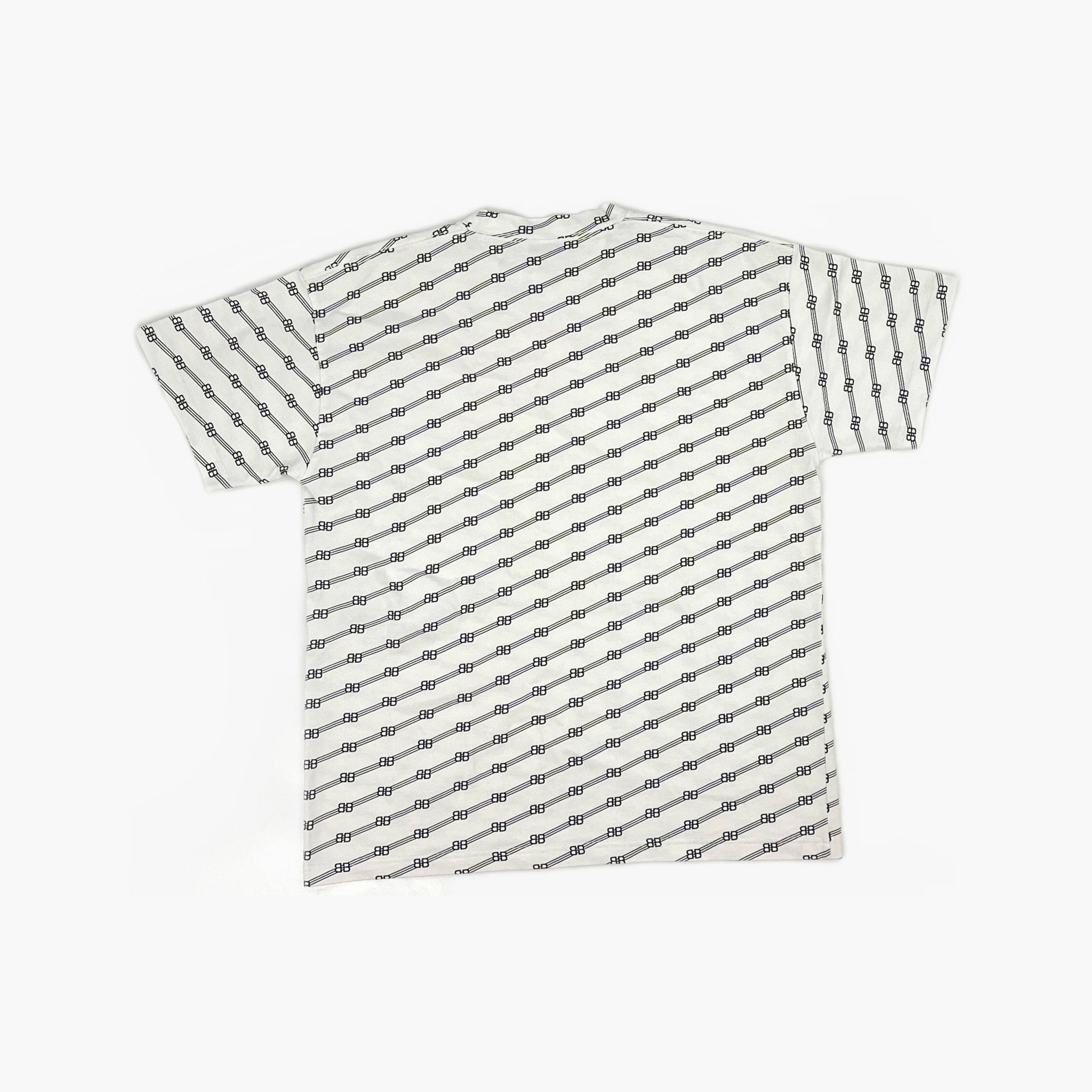Balenciaga Balenciaga All Over Logo T-Shirt Size L Size US L / EU 52-54 / 3 - 2 Thumbnail