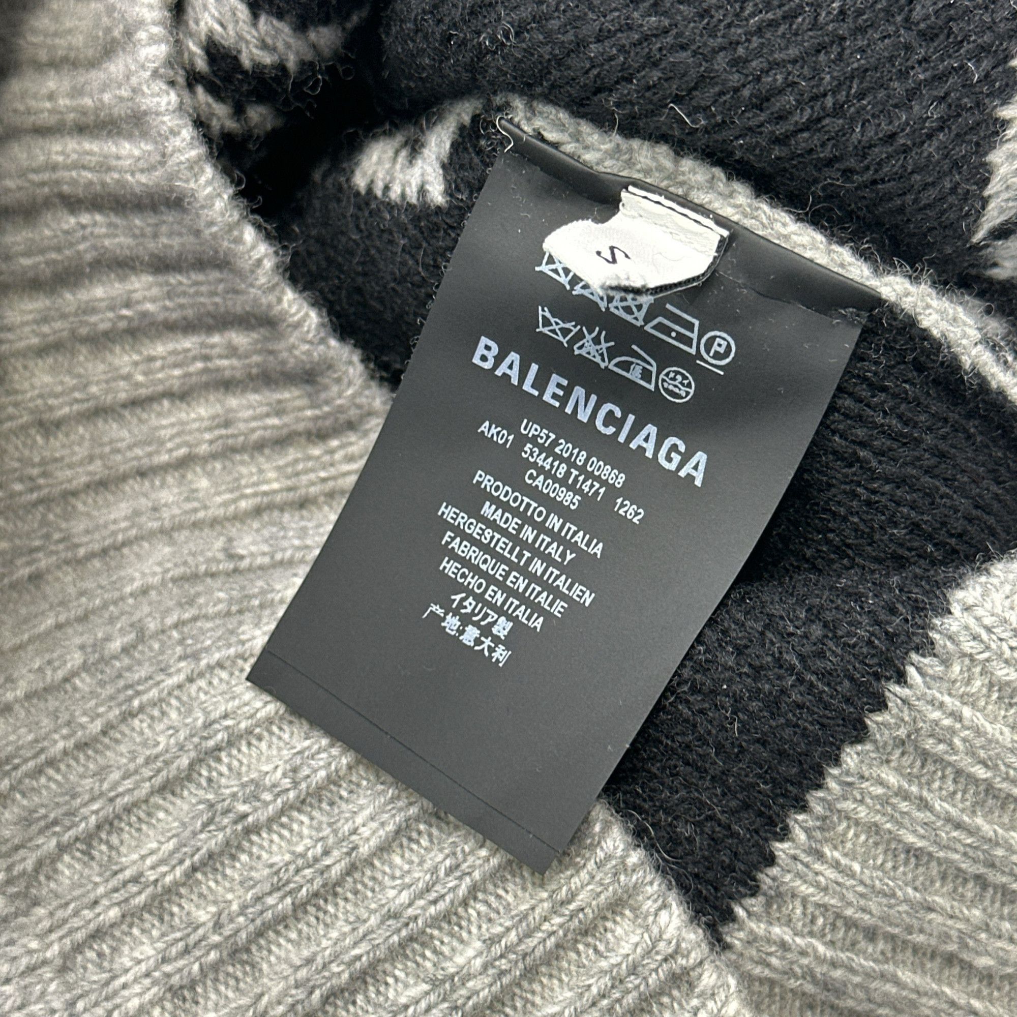 Balenciaga Balenciaga All-Over Logo Sweater Size S Size US S / EU 44-46 / 1 - 4 Thumbnail