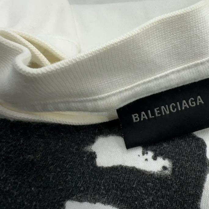 Balenciaga Balenciaga Logo Graphic T-Shirt Size M Size US M / EU 48-50 / 2 - 10 Thumbnail