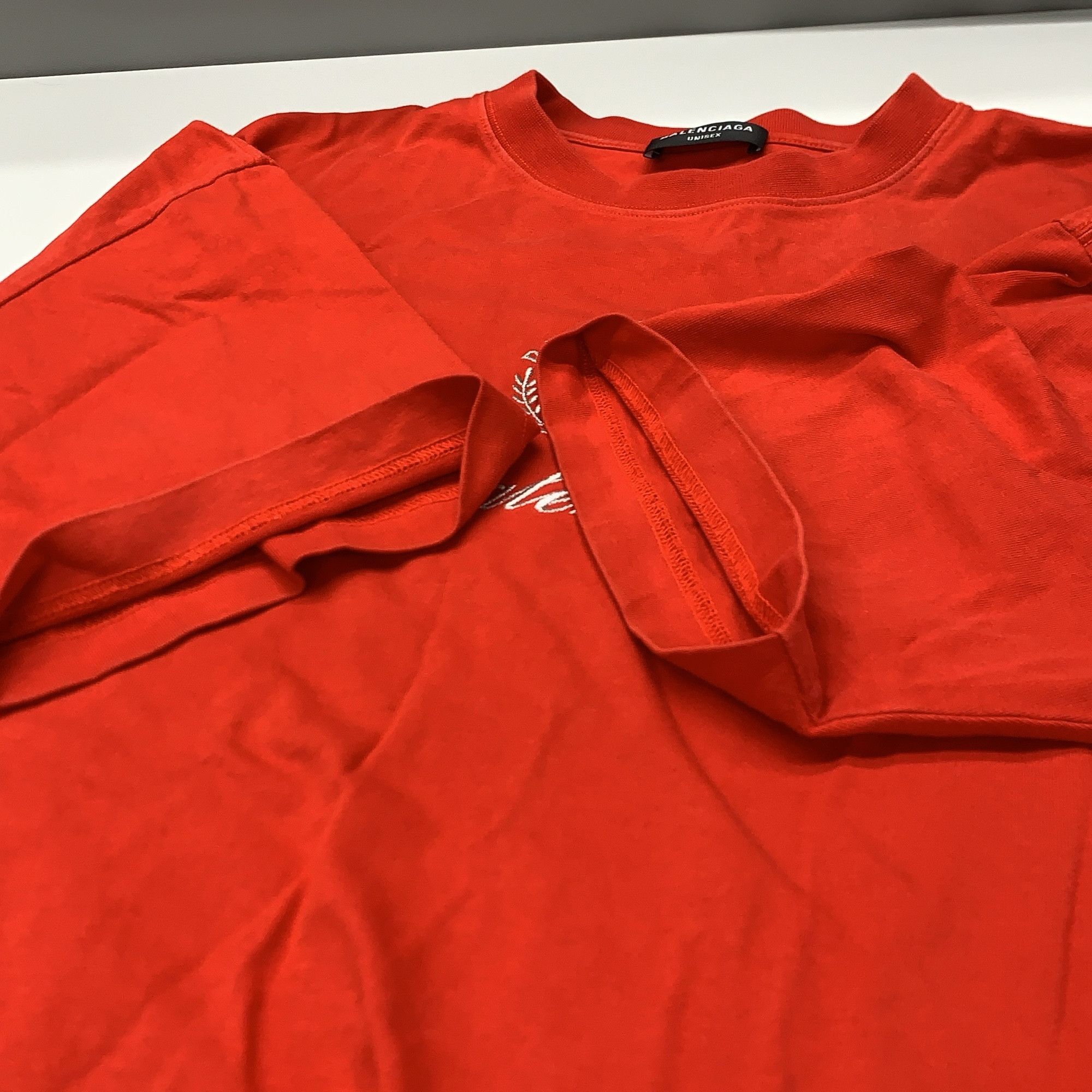 Balenciaga Balenciaga Logo Graphic T-Shirt Red Size M Size US M / EU 48-50 / 2 - 8 Thumbnail
