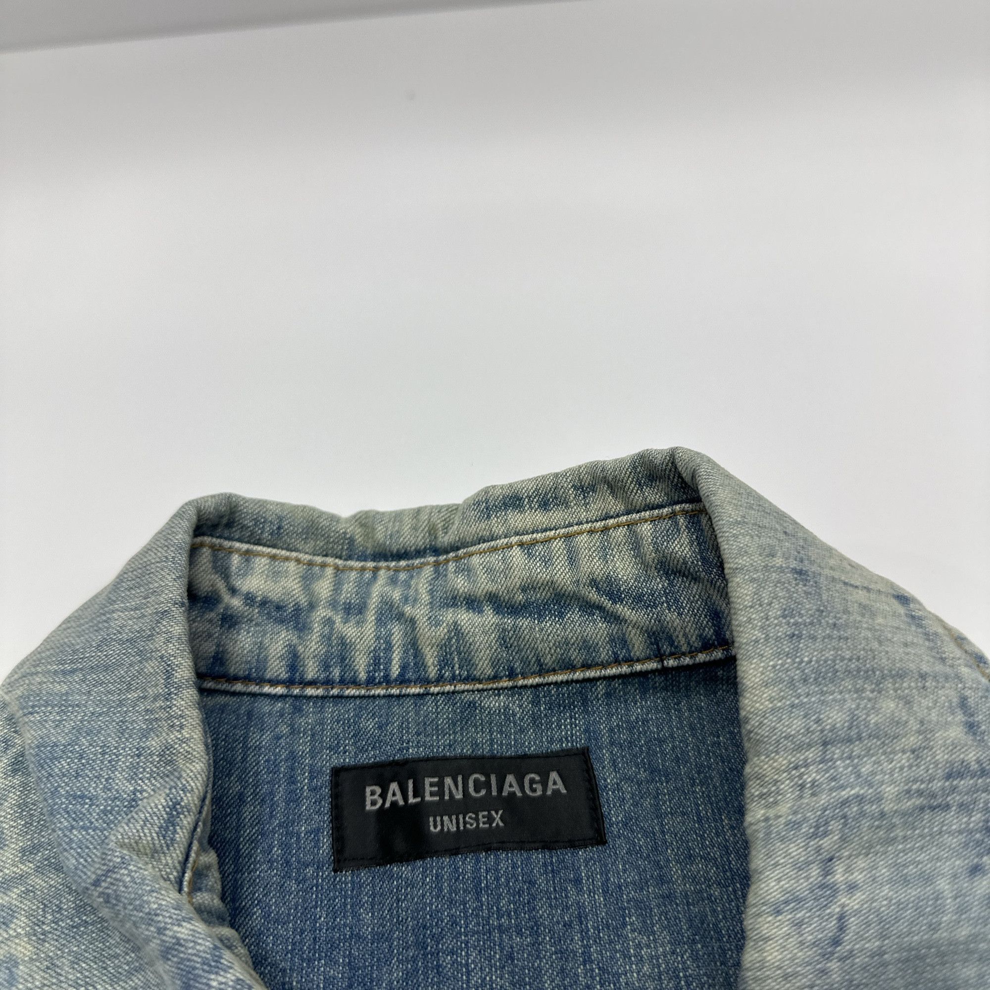 Balenciaga Balenciaga BB Embroidered Denim Shirt XS Size US XS / EU 42 / 0 - 3 Thumbnail