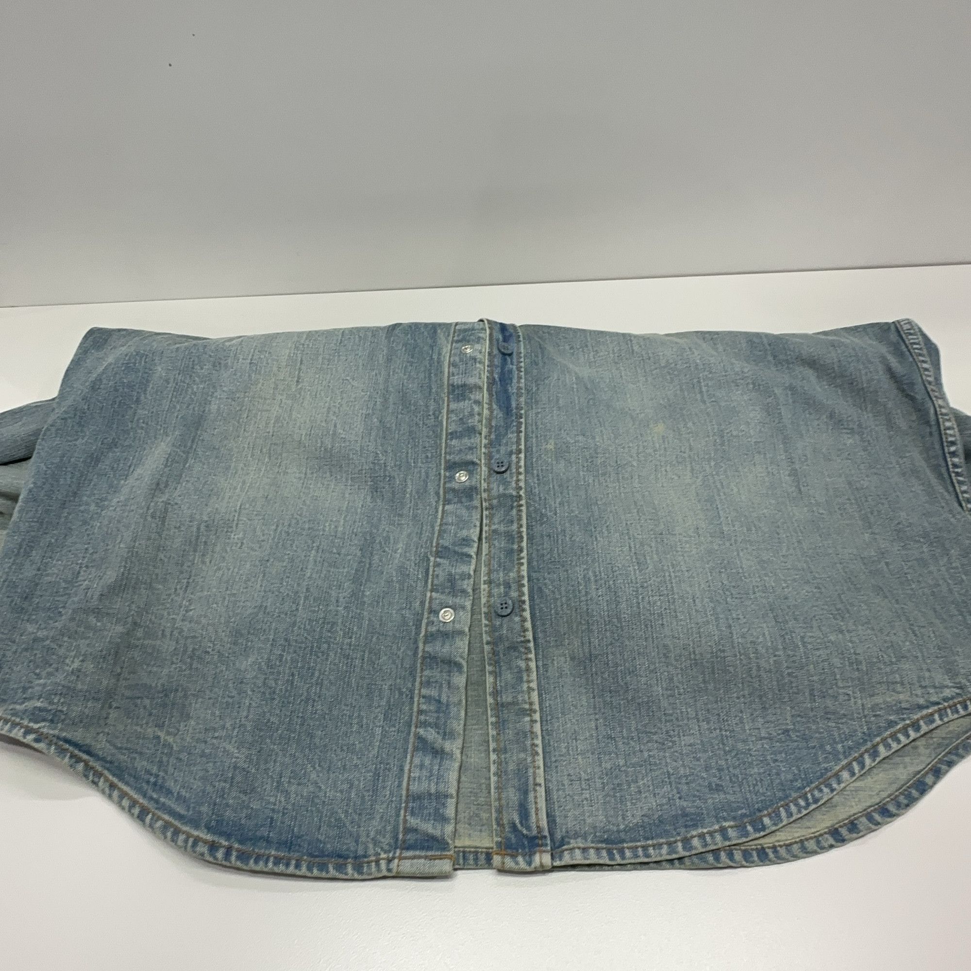 Balenciaga Balenciaga BB Embroidered Denim Shirt XS Size US XS / EU 42 / 0 - 8 Thumbnail