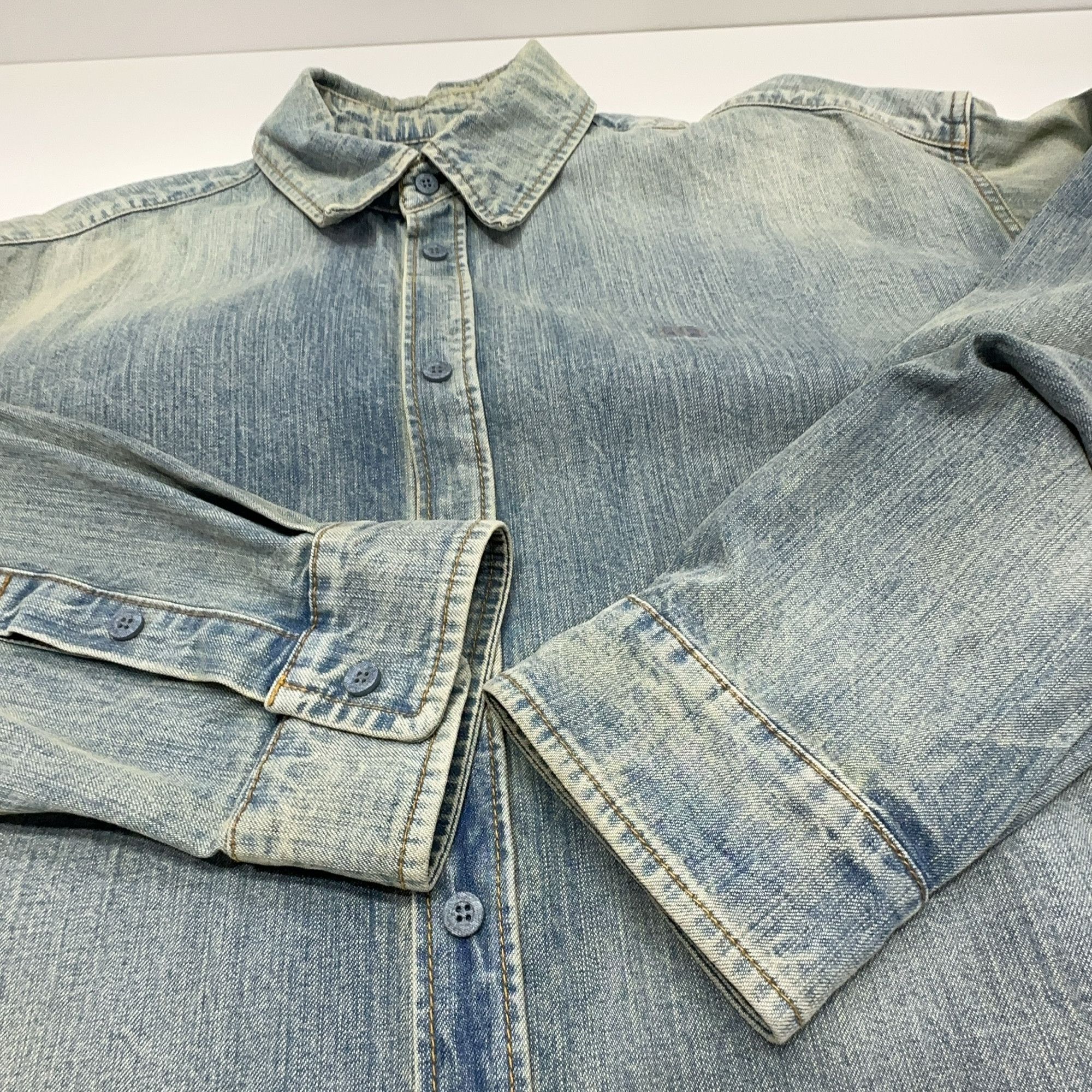 Balenciaga Balenciaga BB Embroidered Denim Shirt XS Size US XS / EU 42 / 0 - 10 Thumbnail