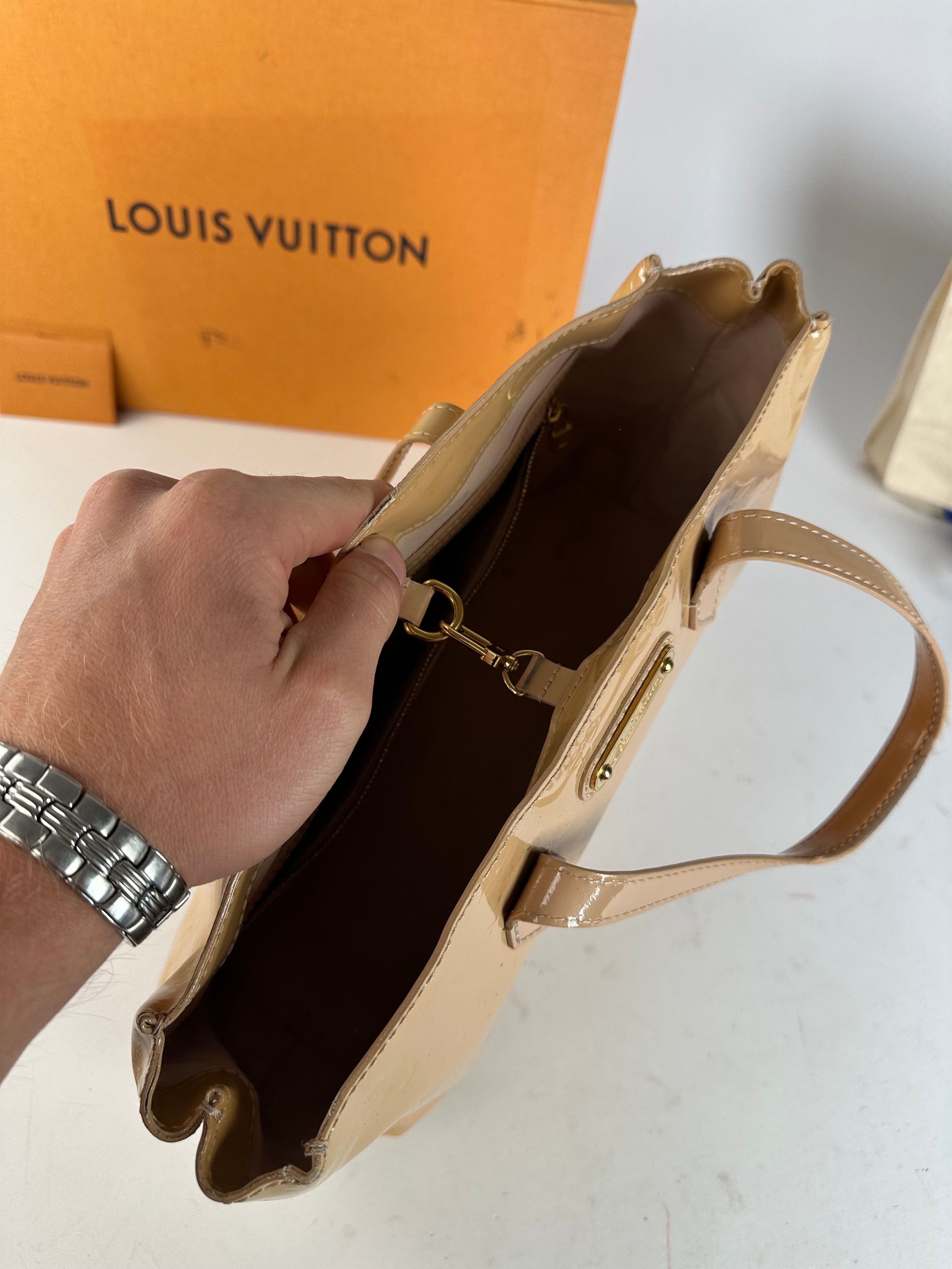 Louis Vuitton Vintage Monogram Vernis Handbag Beige Size ONE SIZE - 10 Thumbnail