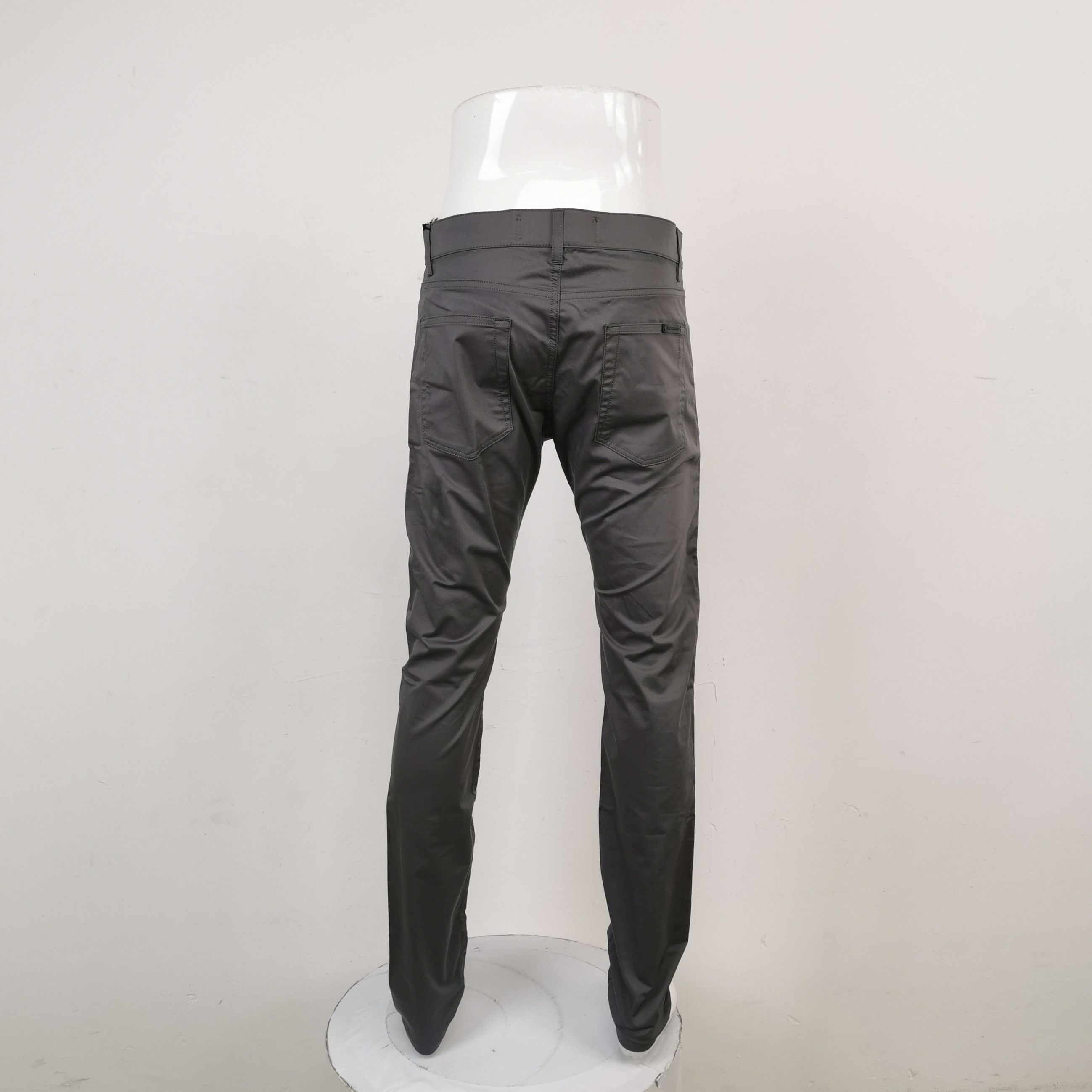 Dolce & Gabbana Dolce & Gabbana Men 32 Casual Pants Size US 32 / EU 48 - 2 Thumbnail