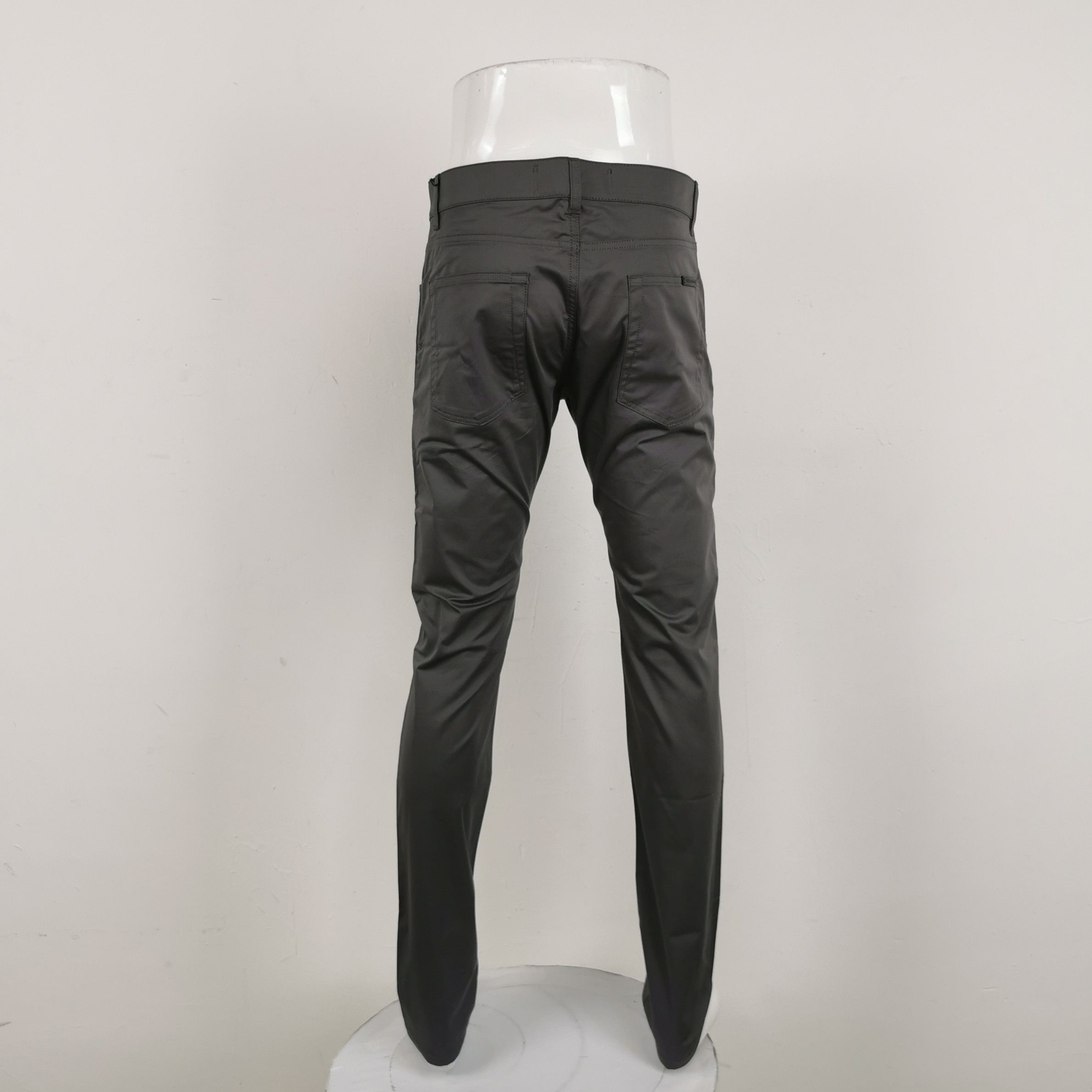 Dolce & Gabbana Dolce & Gabbana Men 32 Casual Pants Size US 32 / EU 48 - 2 Thumbnail