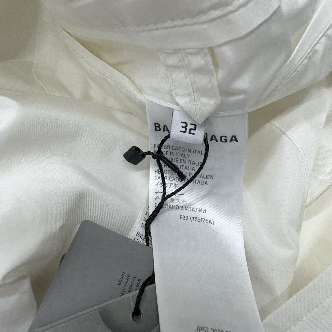 Balenciaga Balenciaga Hooded Rain Jacket Size 32 Size XXS / US 00 / IT 34 - 4 Thumbnail