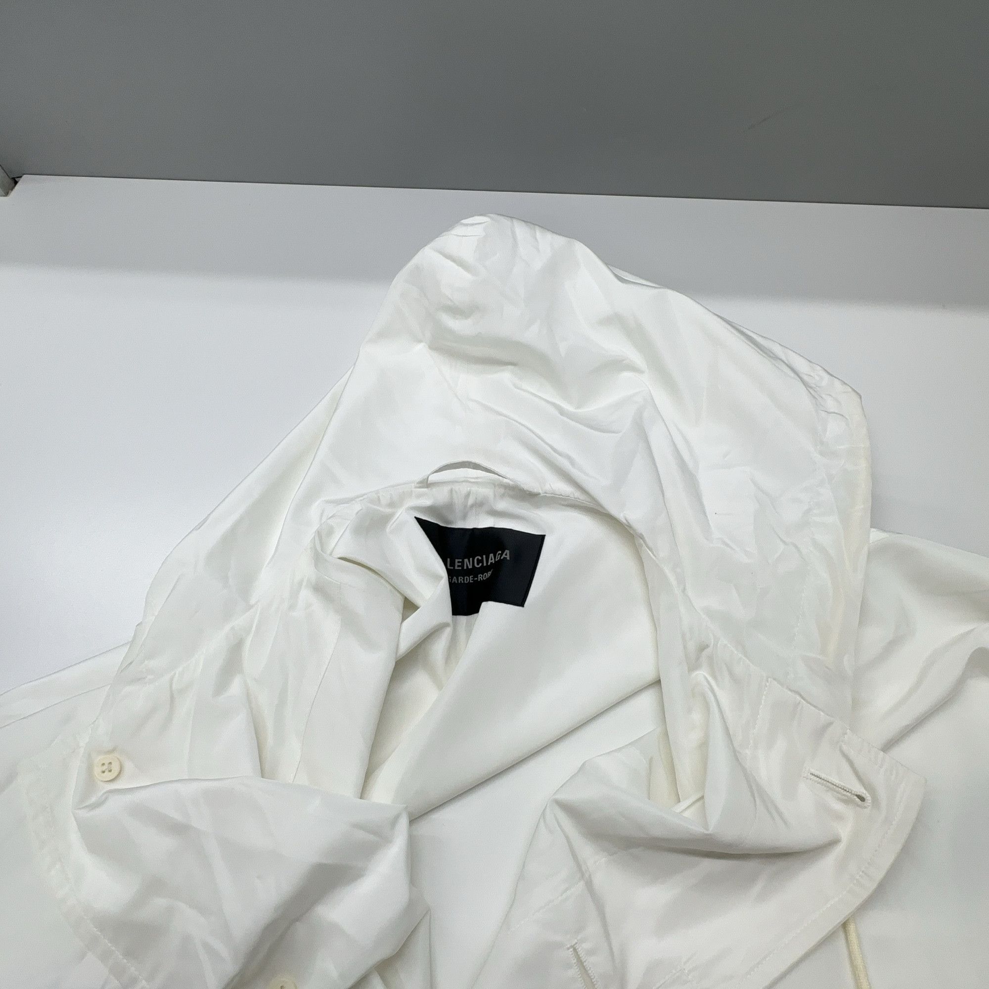 Balenciaga Balenciaga Hooded Rain Jacket Size 32 Size XXS / US 00 / IT 34 - 7 Thumbnail
