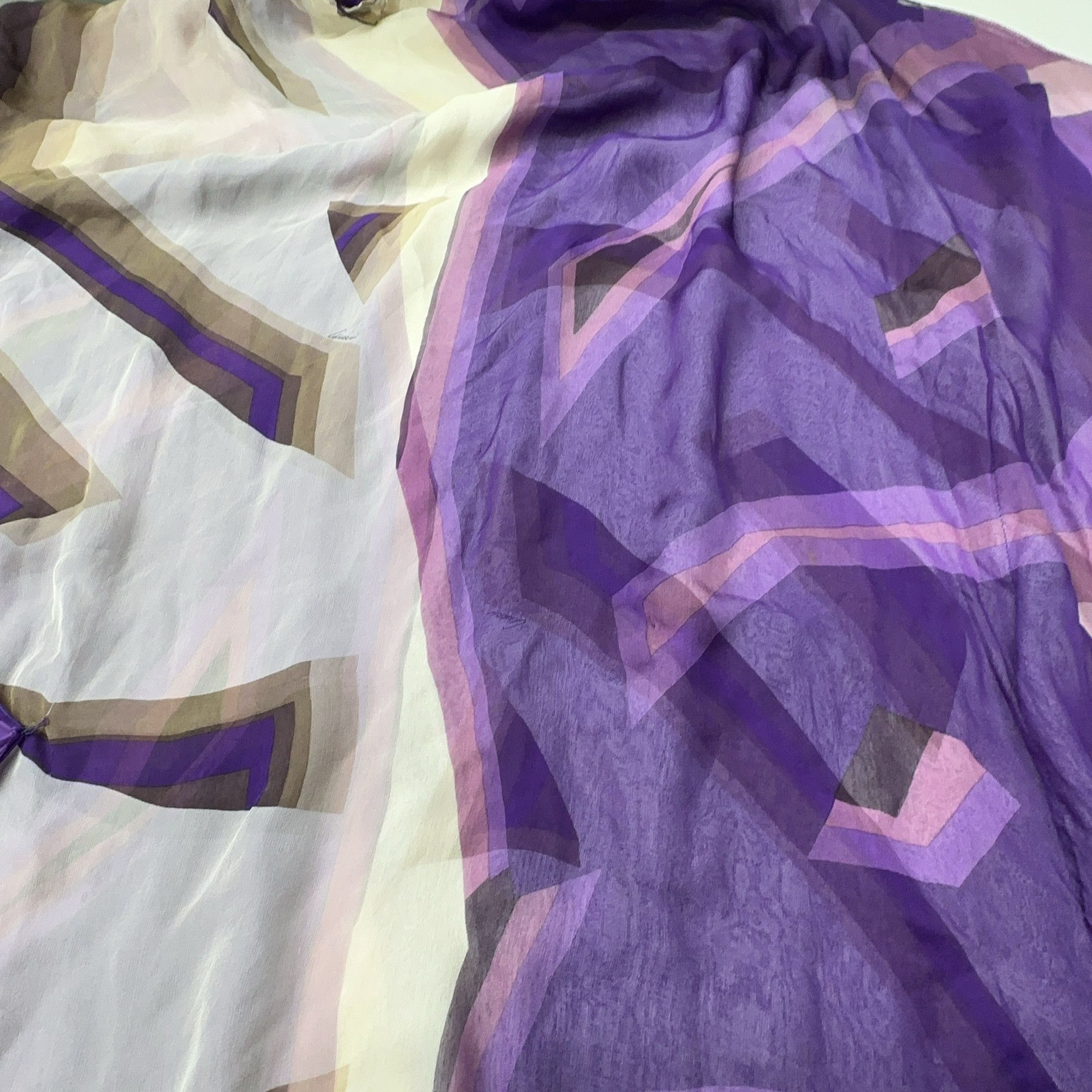 Gucci Gucci Geometric Print Sheer Blouse Size 40 Size S / US 4 / IT 40 - 10 Thumbnail