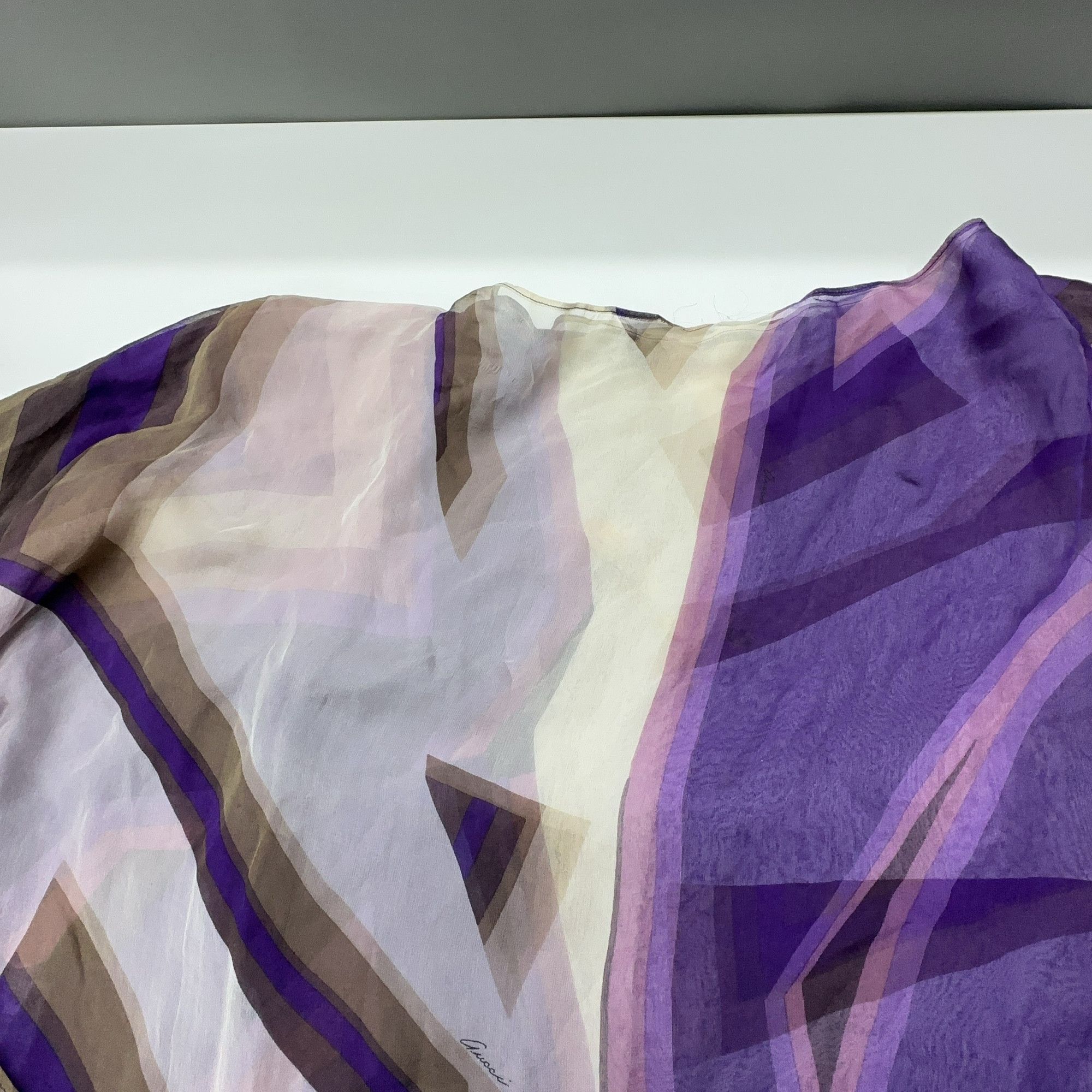 Gucci Gucci Geometric Print Sheer Blouse Size 40 Size S / US 4 / IT 40 - 9 Thumbnail
