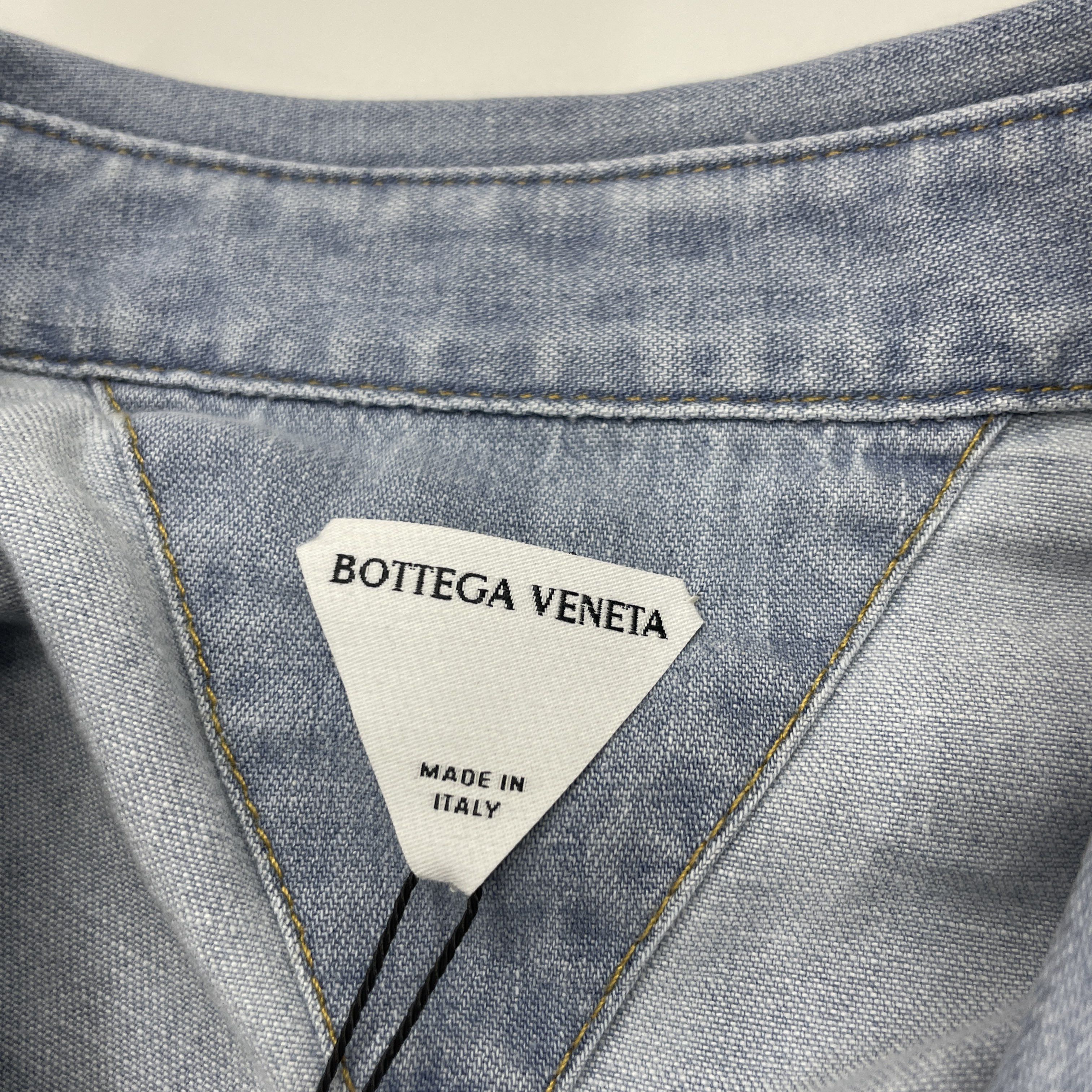 Bottega Veneta Bottega Veneta Bleached Denim Shirt Size 48 Size US M / EU 48-50 / 2 - 3 Thumbnail