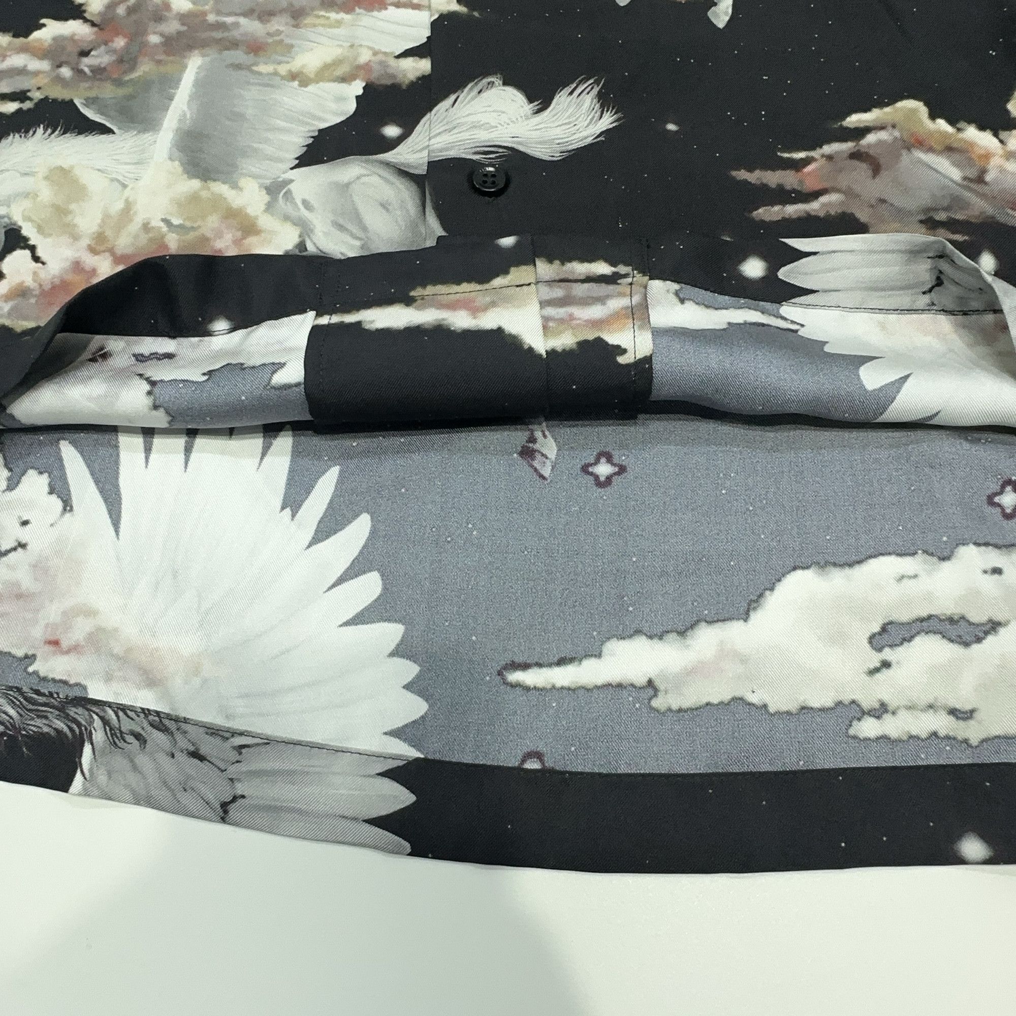 Amiri AMIRI Pegasus Print Silk Shirt Size M Size US M / EU 48-50 / 2 - 6 Thumbnail