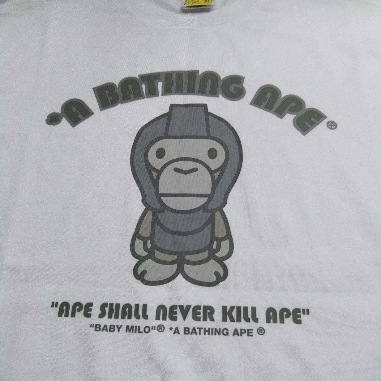 Bape A Bathing Ape Baby Milo Graphic T-Shirt XL Size US XL / EU 56 / 4 - 4 Thumbnail