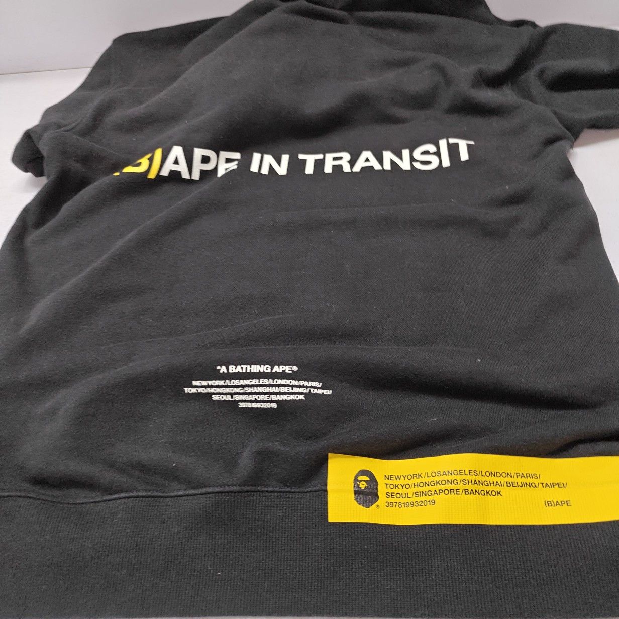 Bape A Bathing Ape Shark Hood Short Sleeve Hoodie Size M Size US M / EU 48-50 / 2 - 15 Thumbnail