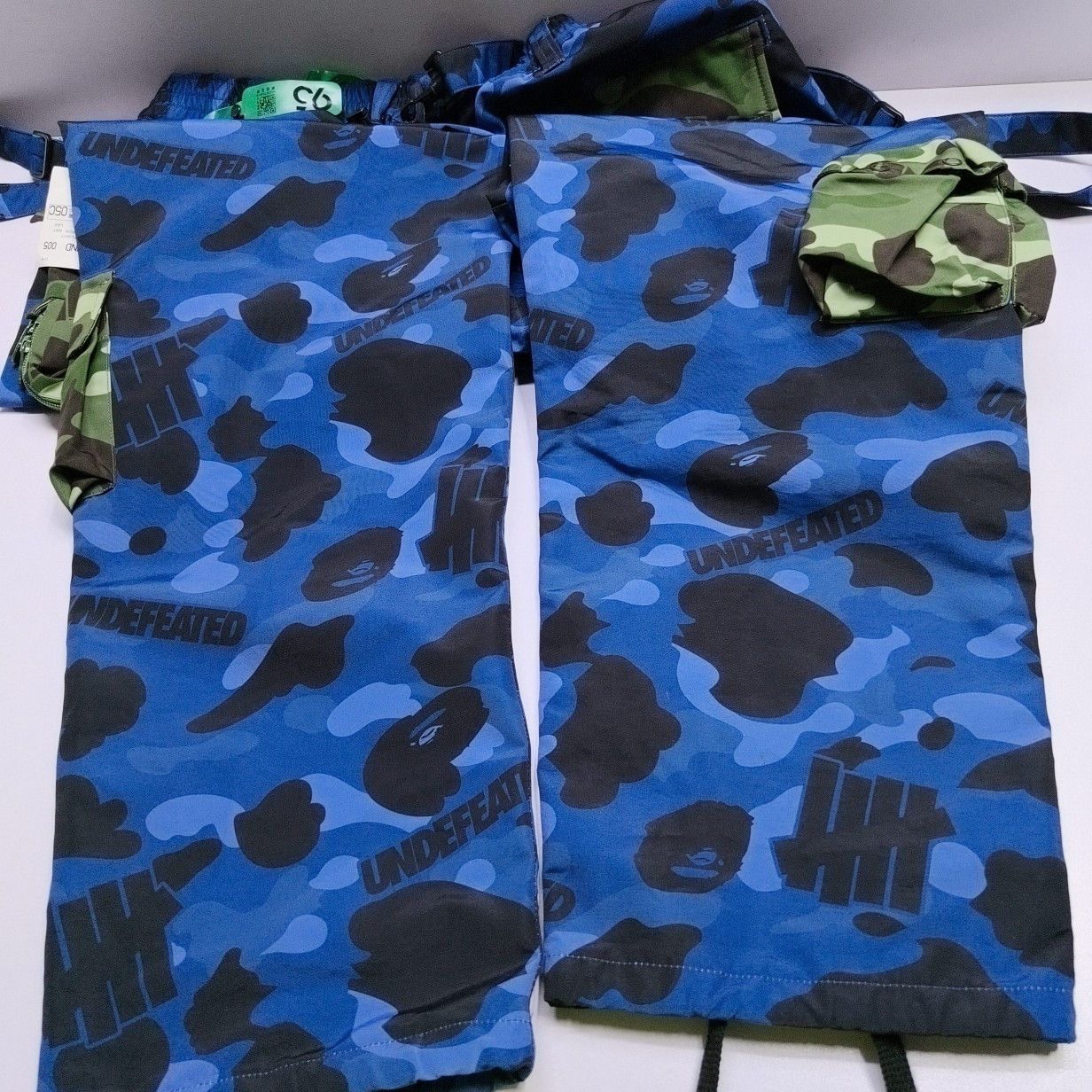 Undefeated Undefeated x Bape Camo Cargo Pants Size L Size US 34 / EU 50 - 12 Thumbnail