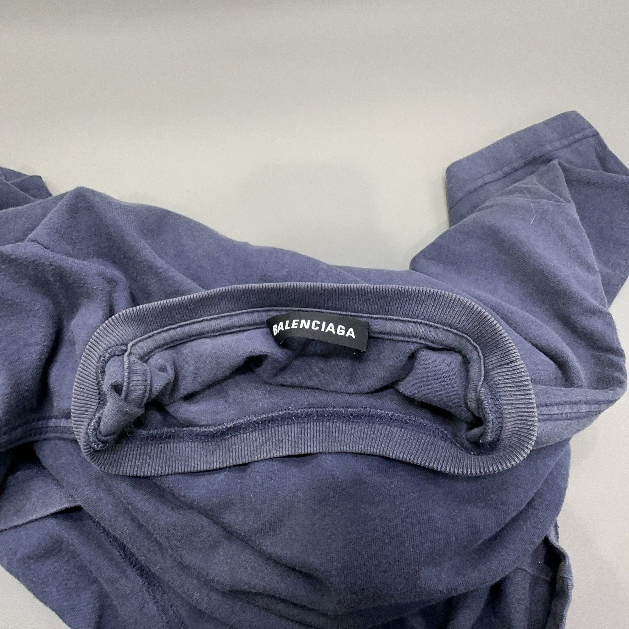 Balenciaga Balenciaga Laurel Logo T-Shirt Size XS Size US XS / EU 42 / 0 - 5 Thumbnail