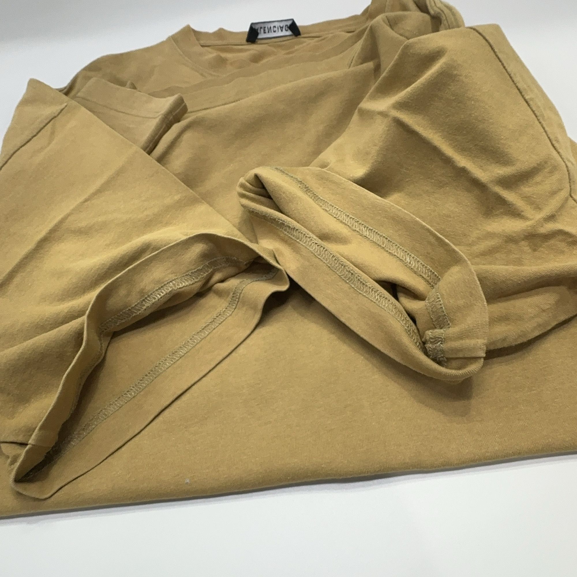 Balenciaga Balenciaga BB Logo T-Shirt Khaki Size S Size US S / EU 44-46 / 1 - 9 Thumbnail