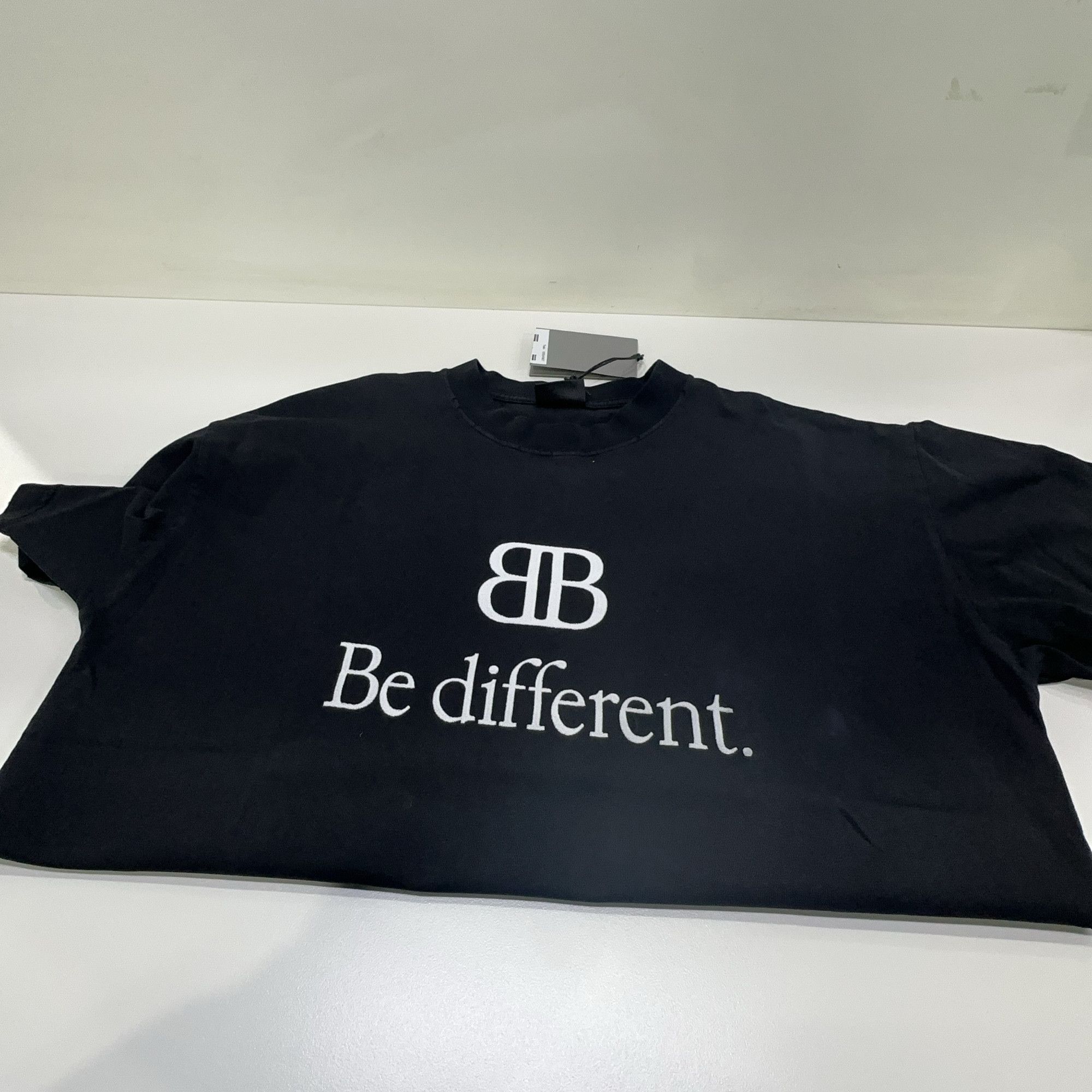 Balenciaga Balenciaga Be Different Logo T-Shirt Size M Size M / US 6-8 / IT 42-44 - 14 Thumbnail