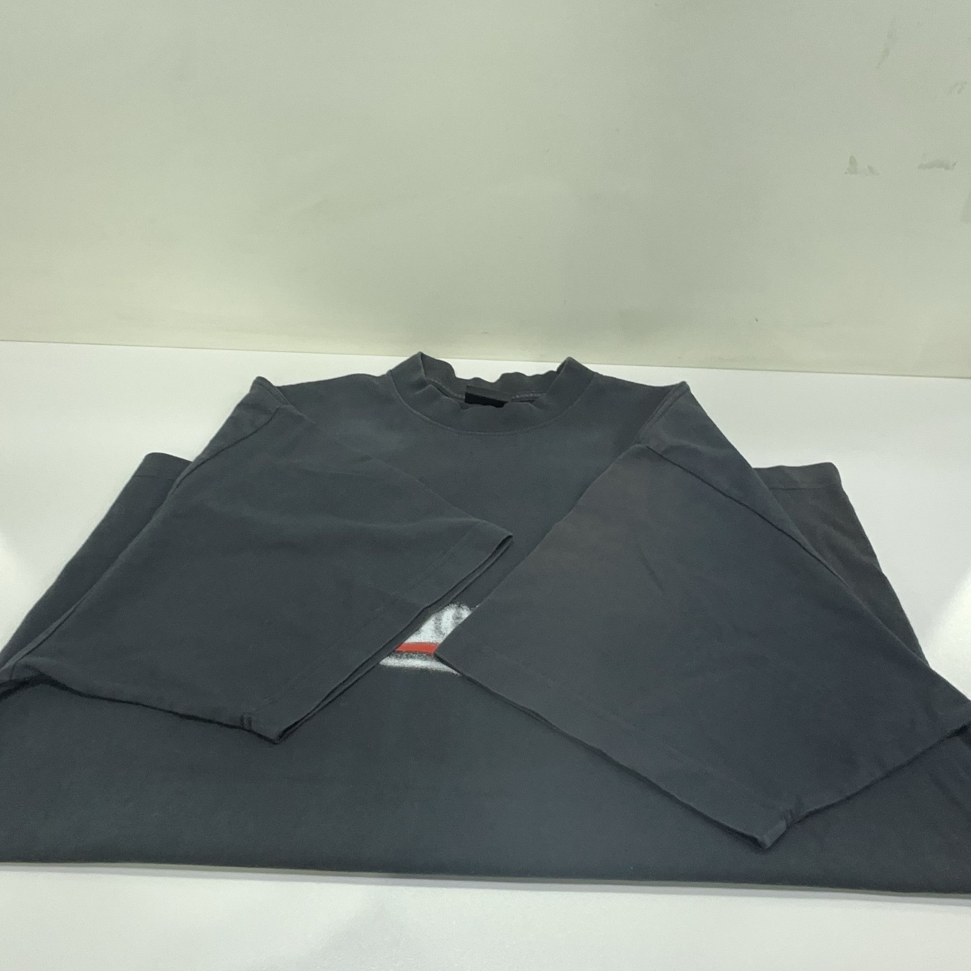 Balenciaga Balenciaga Logo Print T-Shirt Size S Size US S / EU 44-46 / 1 - 7 Thumbnail