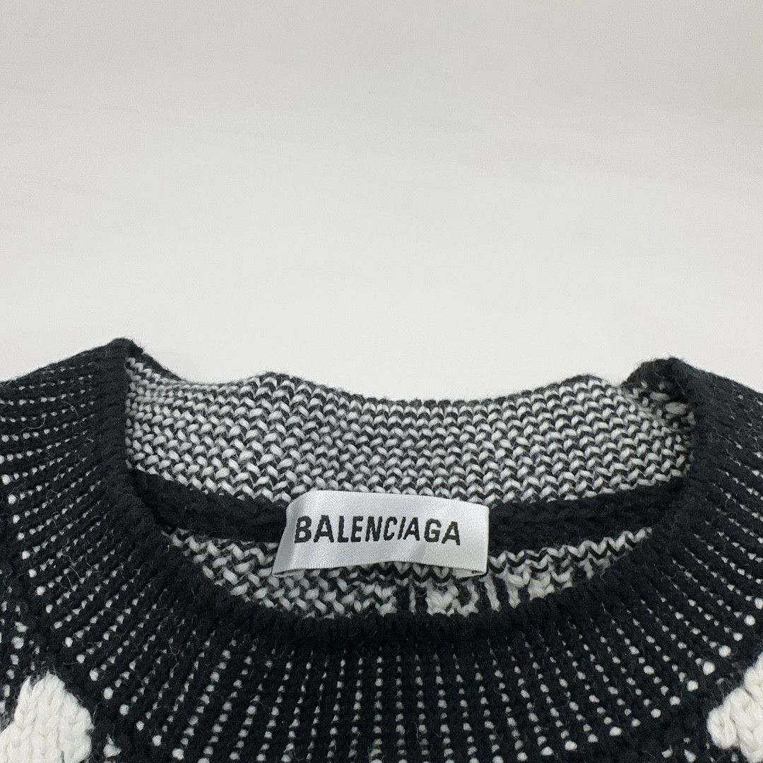 Balenciaga Balenciaga All-Over Logo Knit Sweater Size XS Size XS / US 0-2 / IT 36-38 - 4 Thumbnail