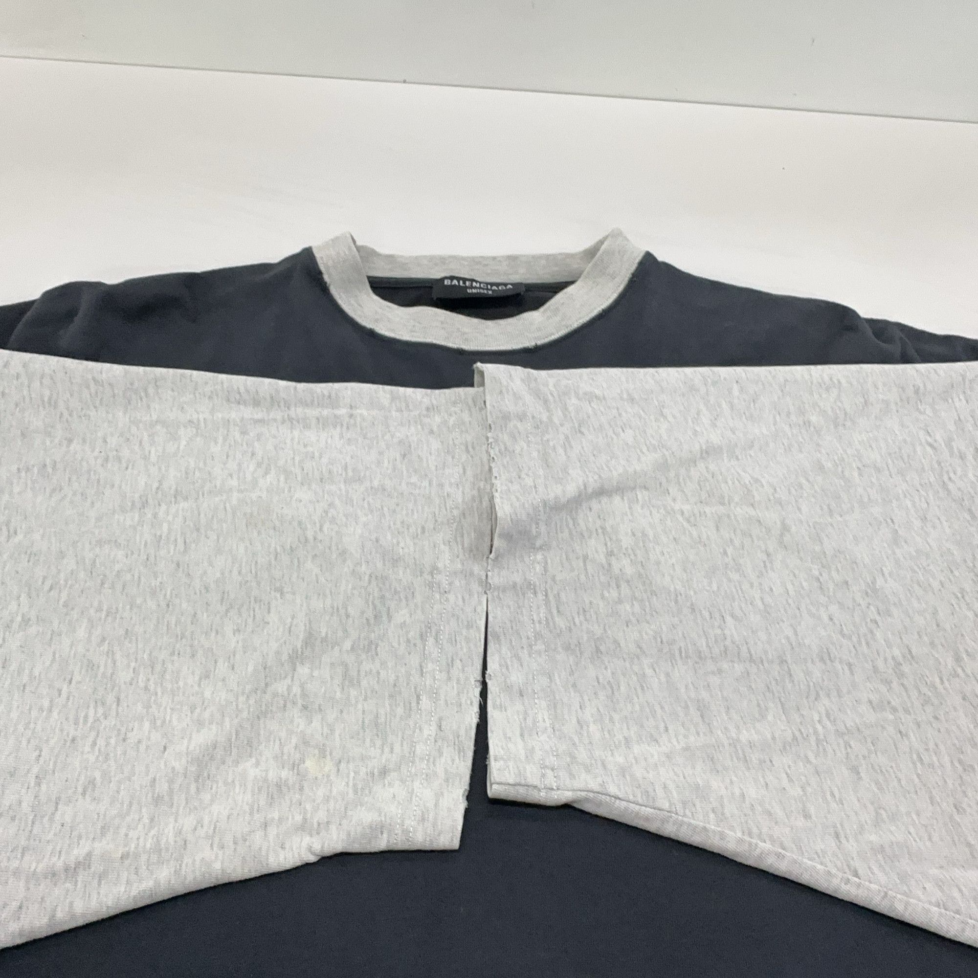 Balenciaga Balenciaga Logo Ringer T-Shirt Size M Size US M / EU 48-50 / 2 - 10 Thumbnail