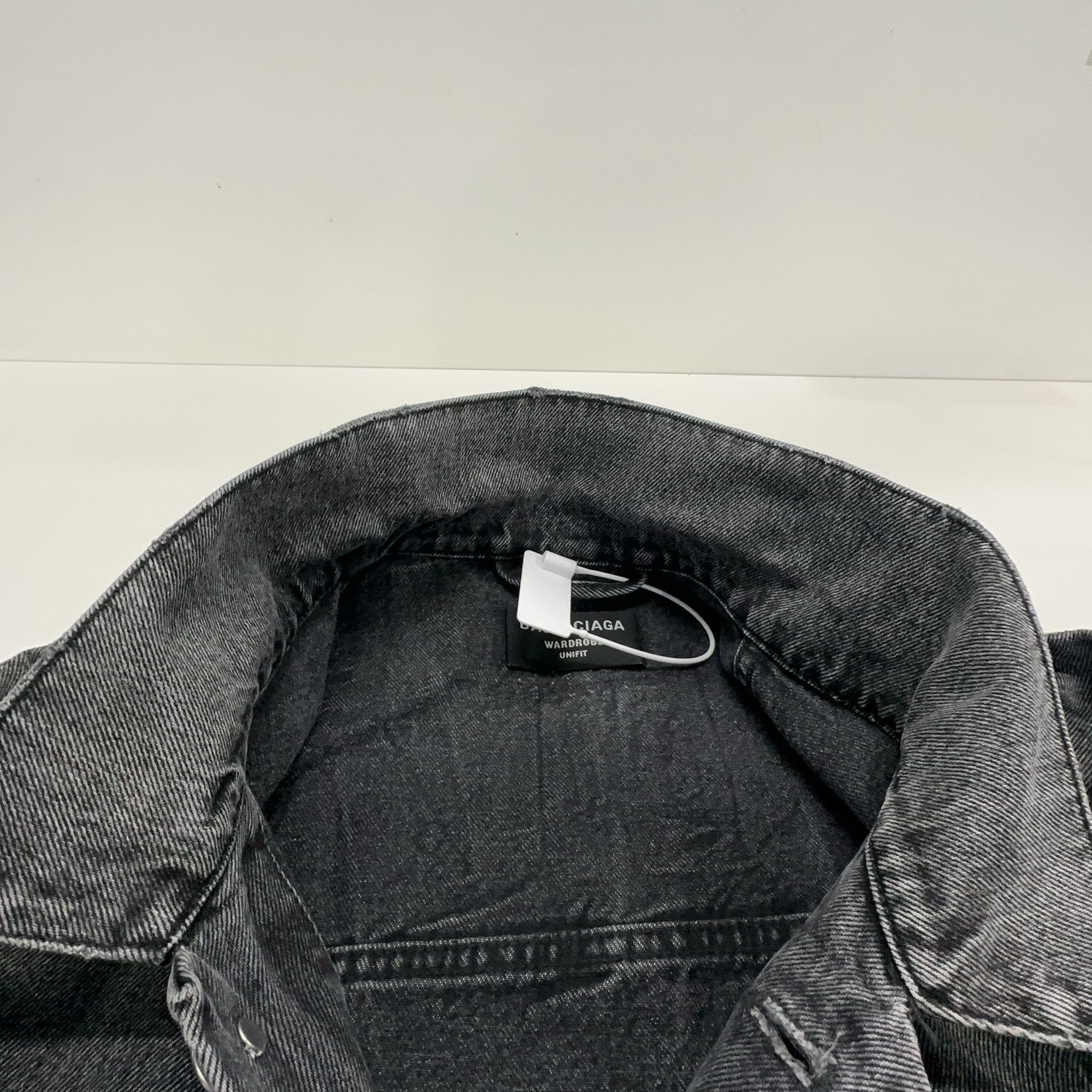 Balenciaga Balenciaga Drip Logo Denim Jacket Size M Size US M / EU 48-50 / 2 - 6 Thumbnail