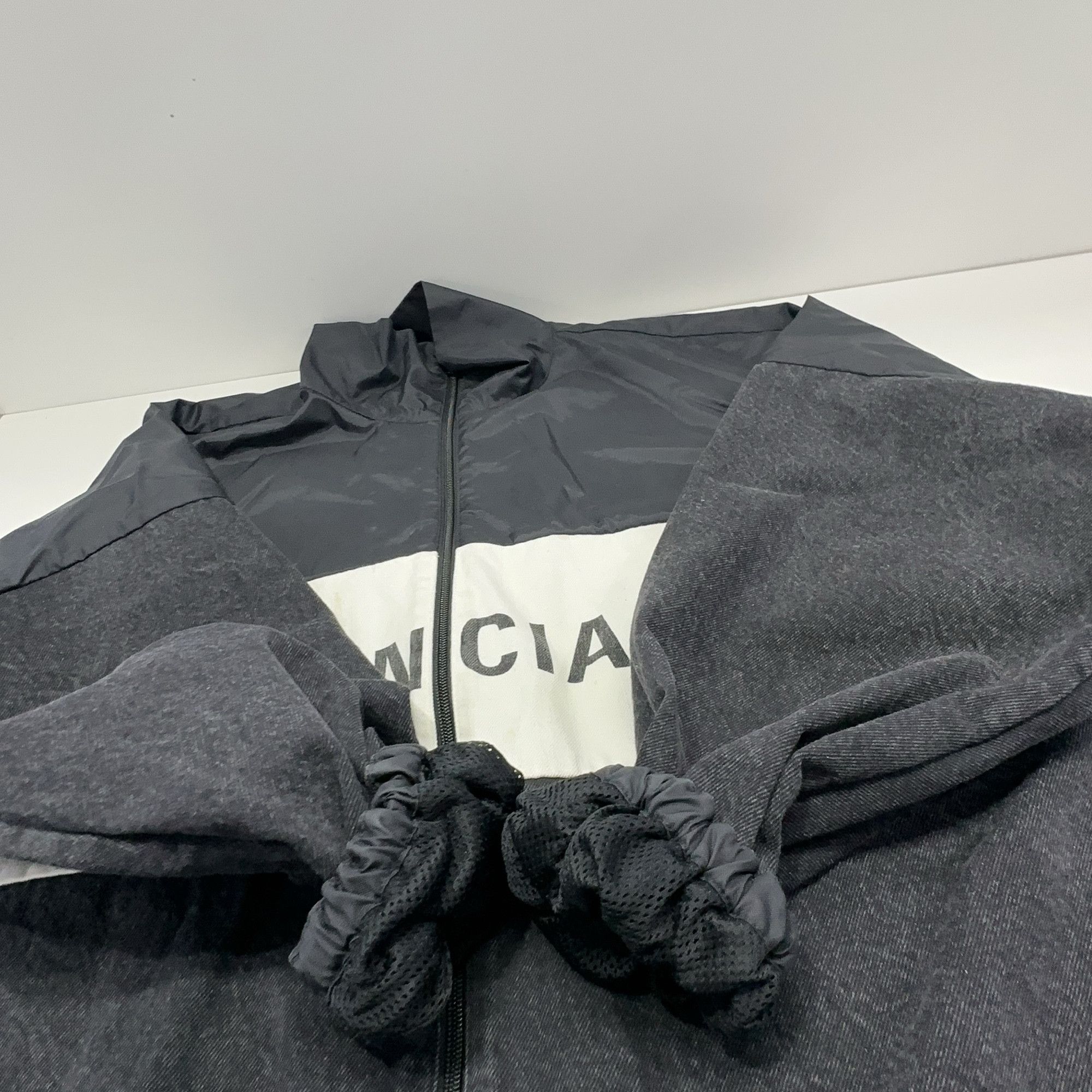 Balenciaga Balenciaga Logo Colorblock Jacket Size 34 Size XS / US 0-2 / IT 36-38 - 12 Thumbnail