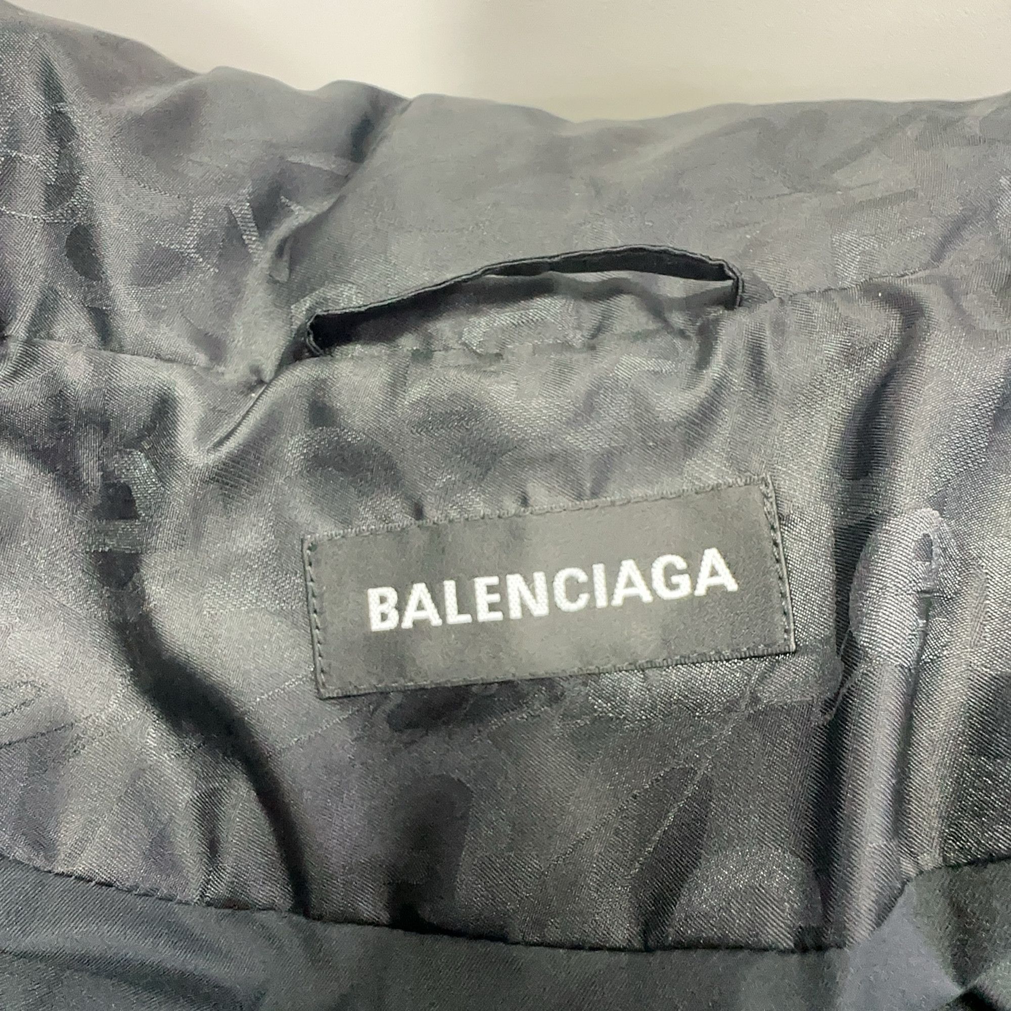 Balenciaga Balenciaga Monogram Puffer Jacket Size 50 Size US M / EU 48-50 / 2 - 3 Thumbnail