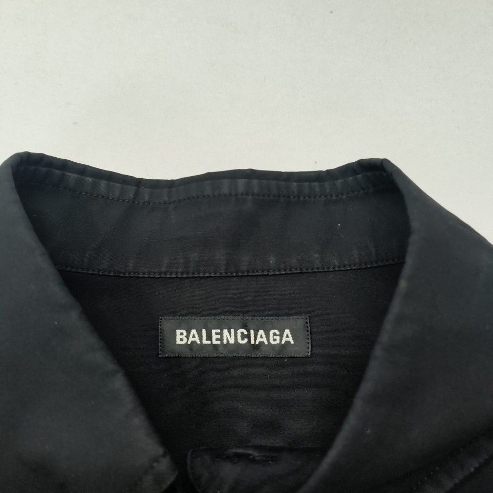 Balenciaga Balenciaga Logo Embroidered Button Up Shirt Size 37 Size US S / EU 44-46 / 1 - 6 Thumbnail