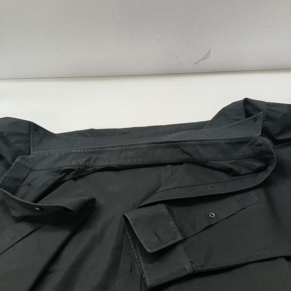 Balenciaga Balenciaga Logo Embroidered Button Up Shirt Size 37 Size US S / EU 44-46 / 1 - 8 Thumbnail