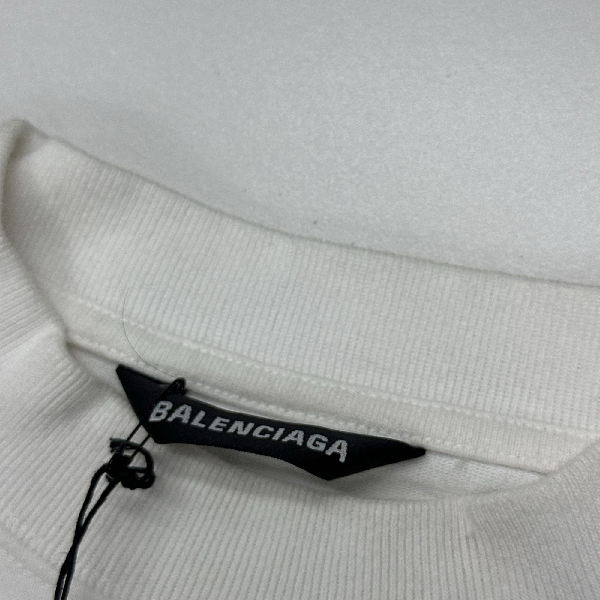 Balenciaga Balenciaga Multilingual Logo T-Shirt Size S Size US S / EU 44-46 / 1 - 5 Thumbnail