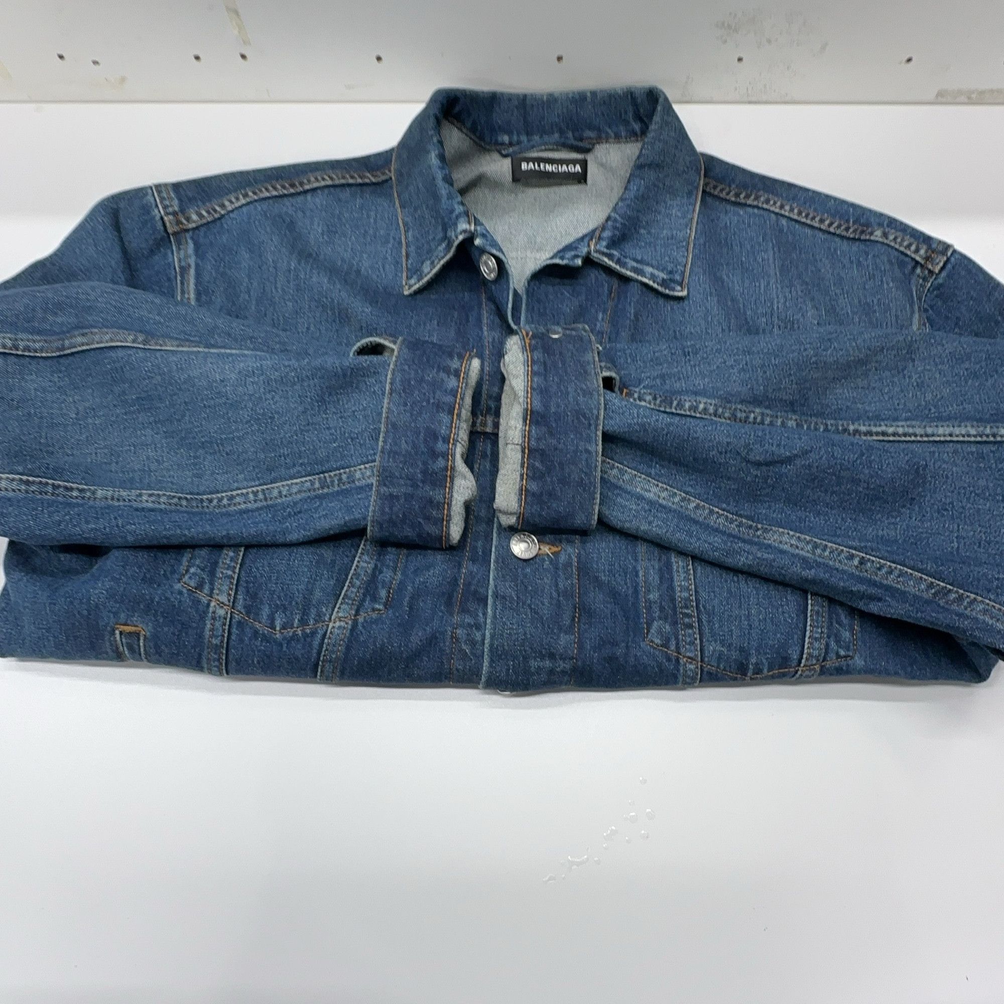 Balenciaga Balenciaga Logo Print Denim Jacket Size S Size US S / EU 44-46 / 1 - 7 Thumbnail
