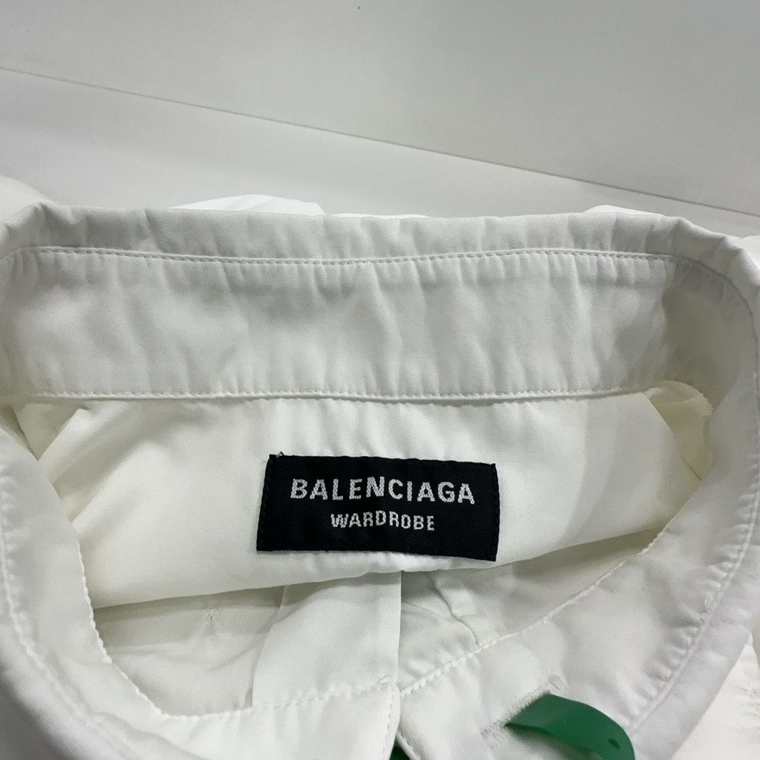 Balenciaga Balenciaga Logo Pocket Button Up Shirt Size 37 Size US S / EU 44-46 / 1 - 3 Thumbnail