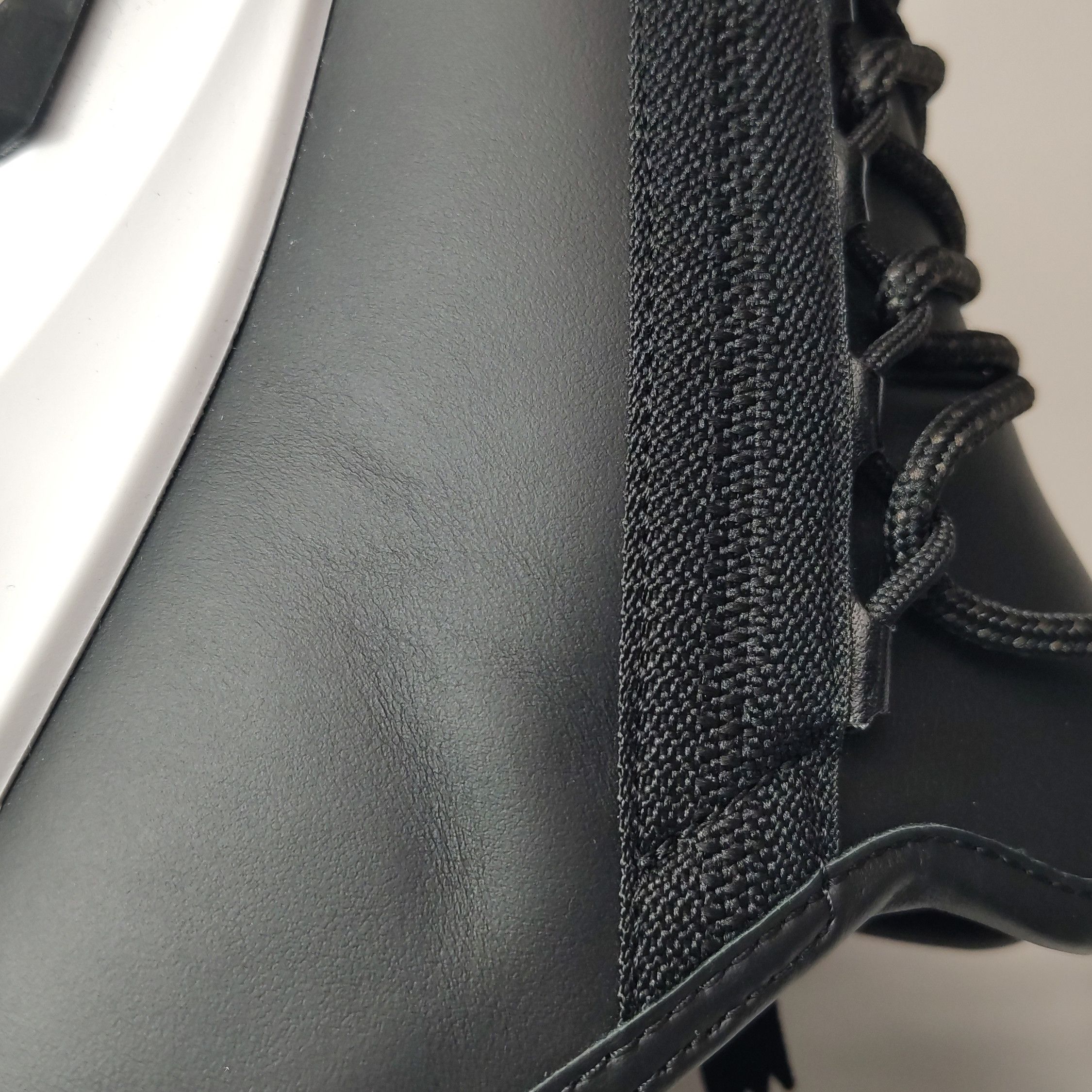 Givenchy Givenchy Men 6 Lowtop Sneakers Size US 6 / EU 39 - 11 Thumbnail