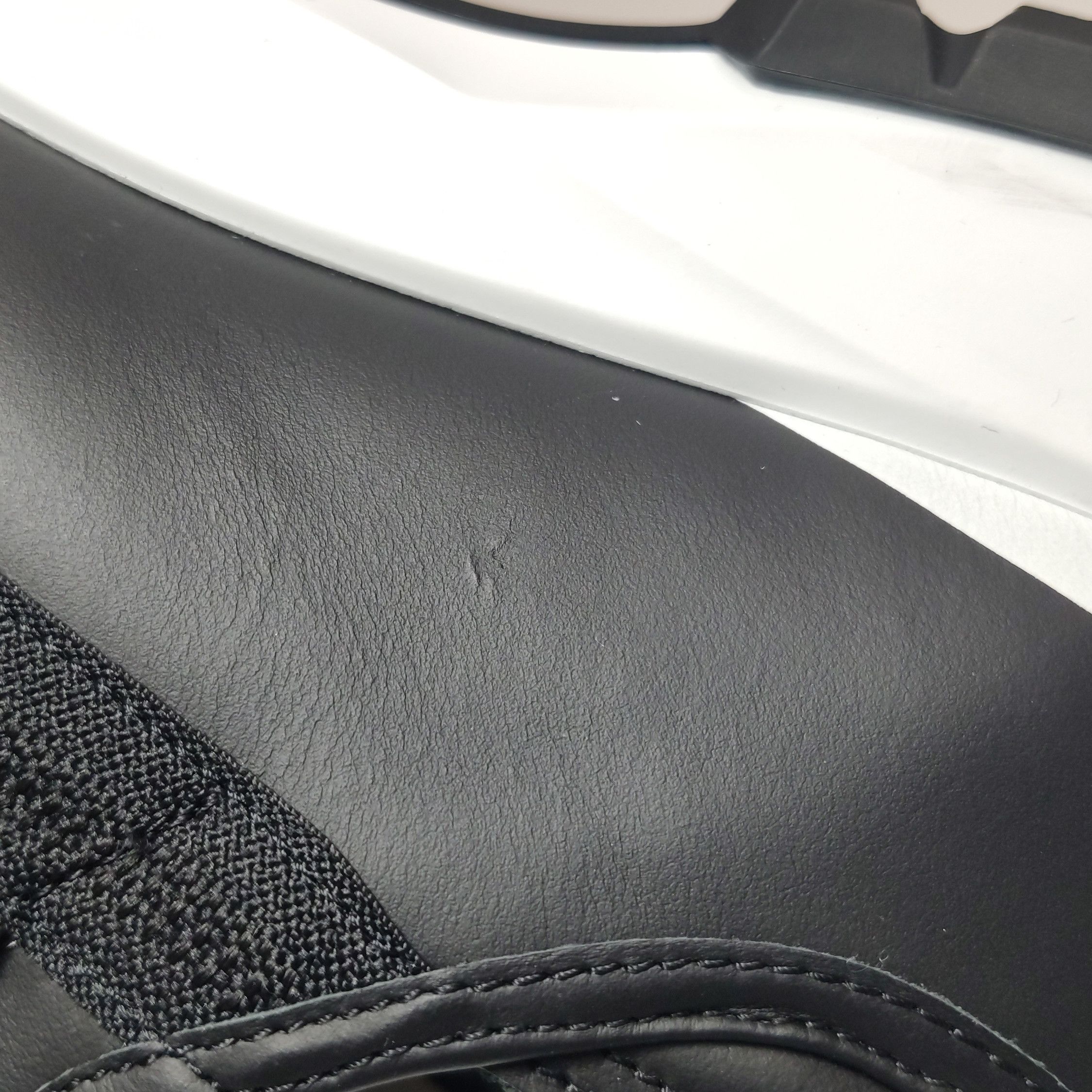 Givenchy Givenchy Men 6 Lowtop Sneakers Size US 6 / EU 39 - 8 Thumbnail