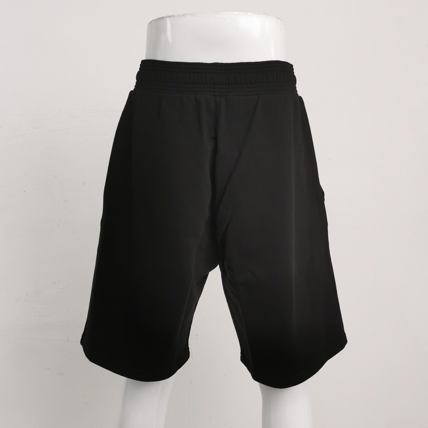 Givenchy Givenchy Men 30 Shorts Size US 30 / EU 46 - 2 Thumbnail