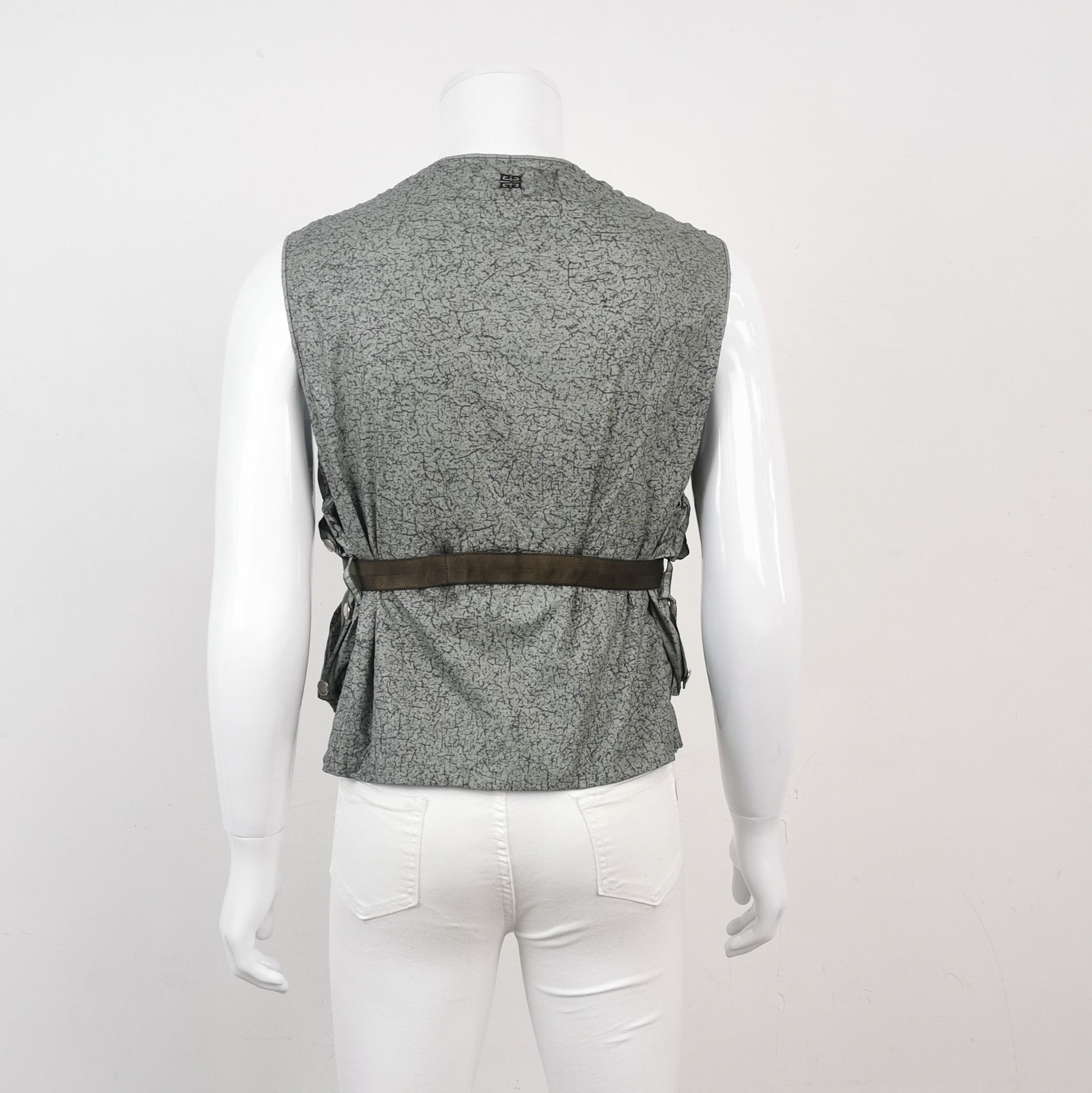 Givenchy Givenchy Men xl Vests Size US XL / EU 56 / 4 - 2 Thumbnail