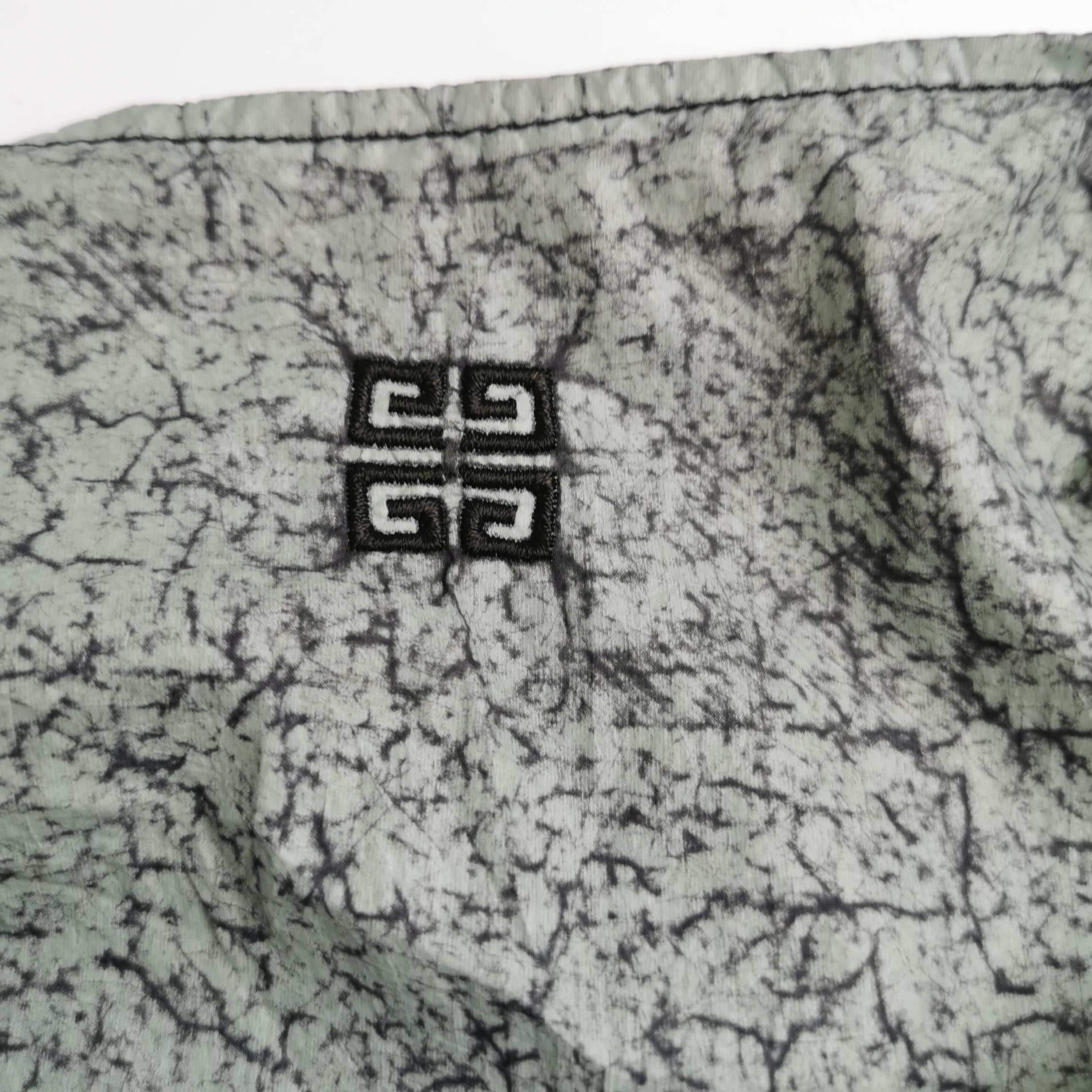 Givenchy Givenchy Men xl Vests Size US XL / EU 56 / 4 - 3 Thumbnail