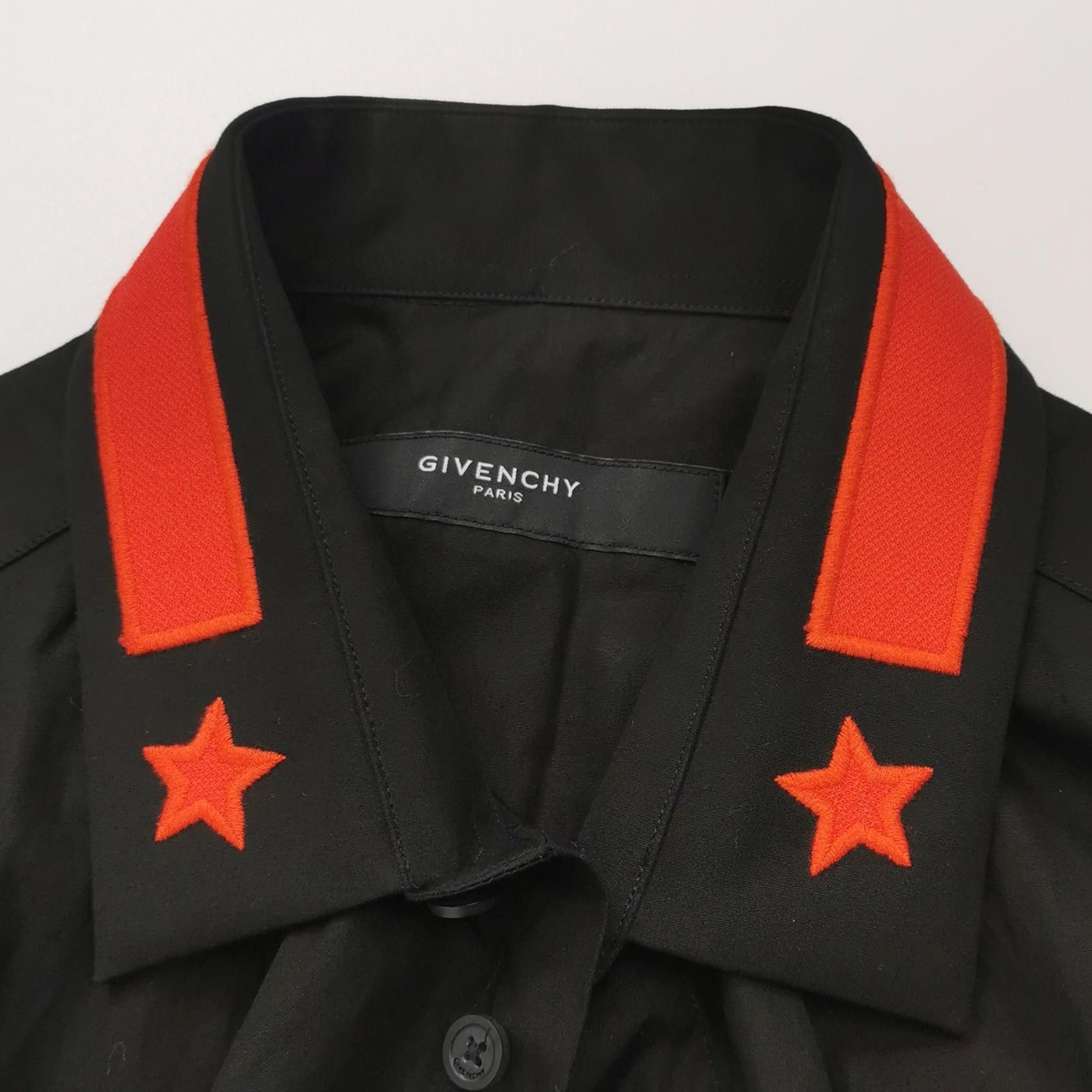 Givenchy Givenchy Men m Button Ups Size US M / EU 48-50 / 2 - 3 Thumbnail