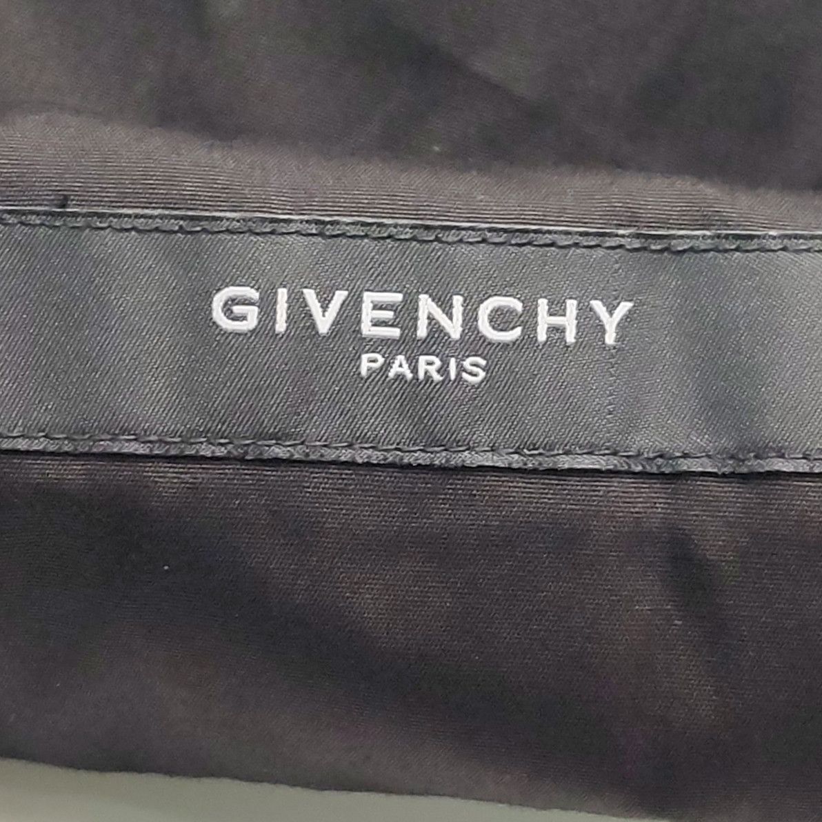 Givenchy Givenchy Men m Button Ups Size US M / EU 48-50 / 2 - 5 Thumbnail
