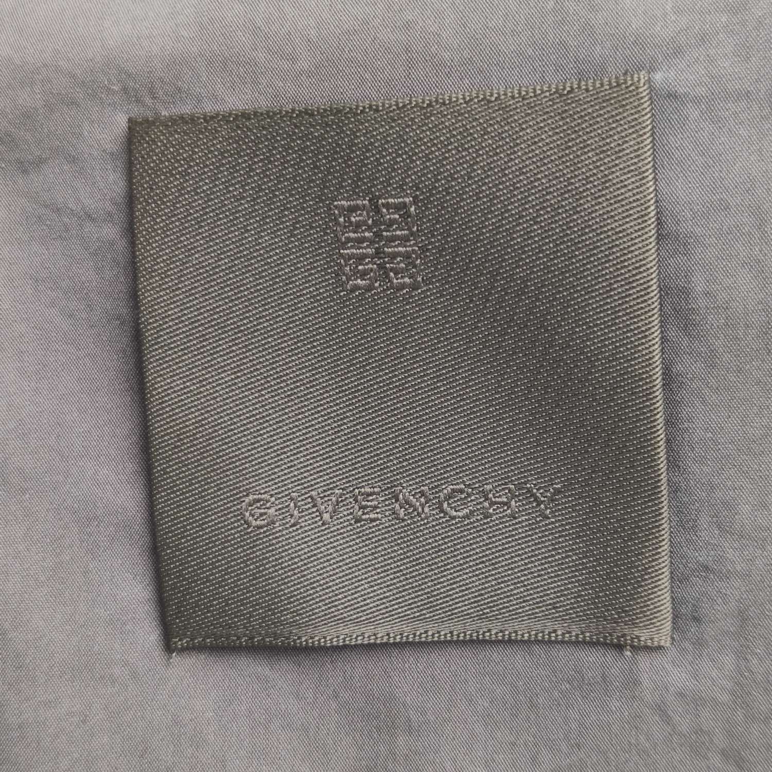 Givenchy Givenchy Men xxl Short Sleeve Shirts Size US XXL / EU 58 / 5 - 4 Thumbnail
