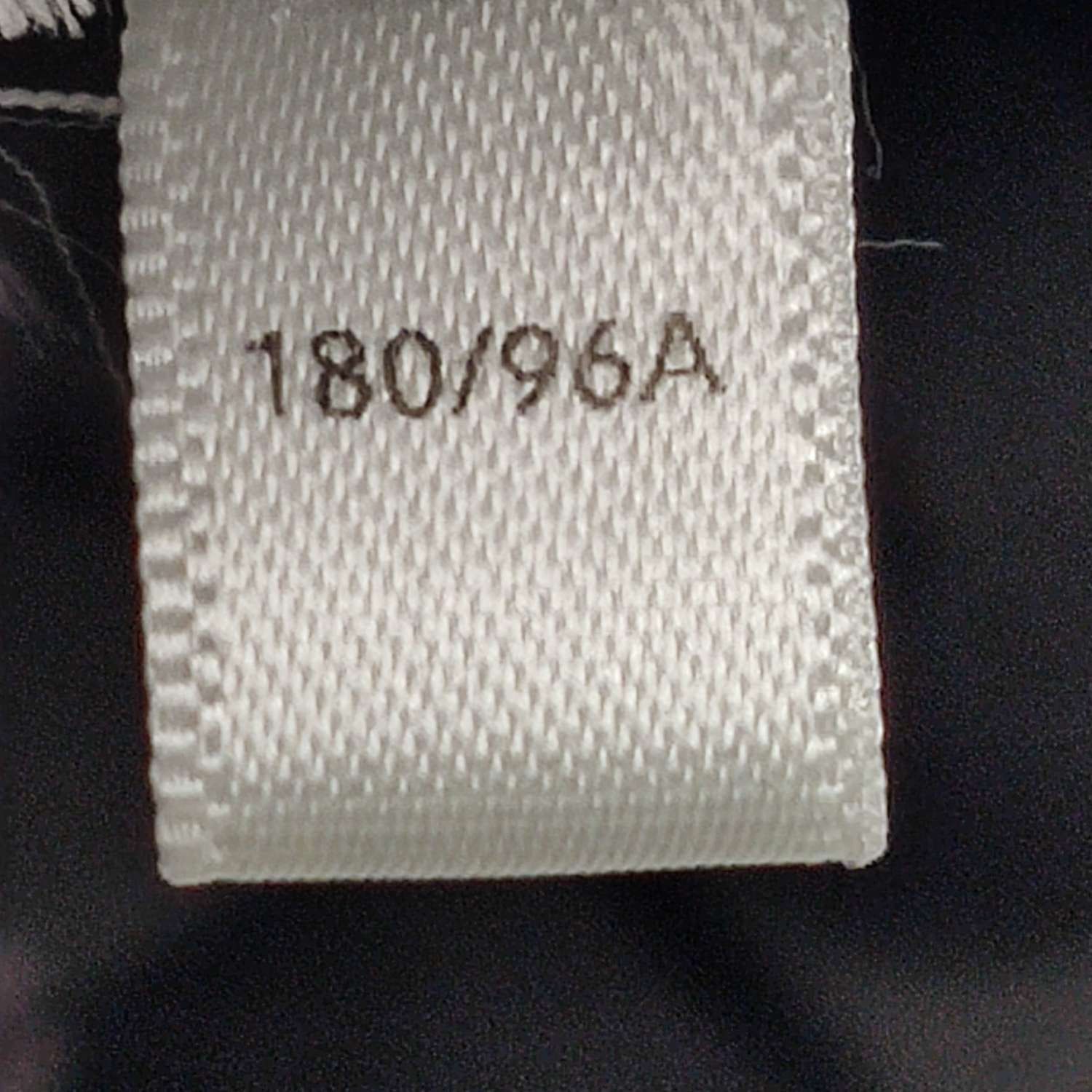 Givenchy Givenchy Men l Heavy Coats Size US L / EU 52-54 / 3 - 11 Thumbnail