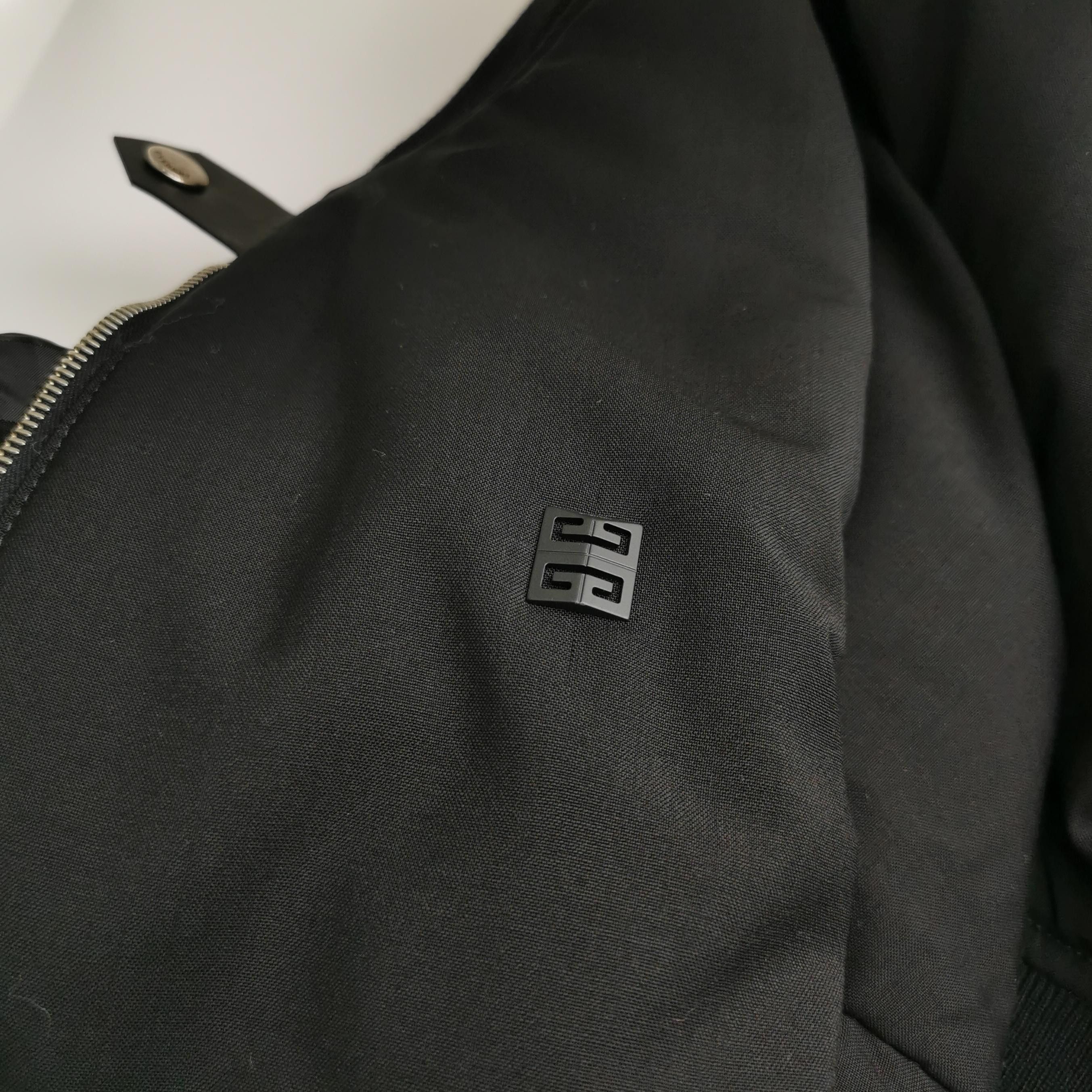 Givenchy Givenchy Men m Heavy Coats Size US M / EU 48-50 / 2 - 5 Thumbnail