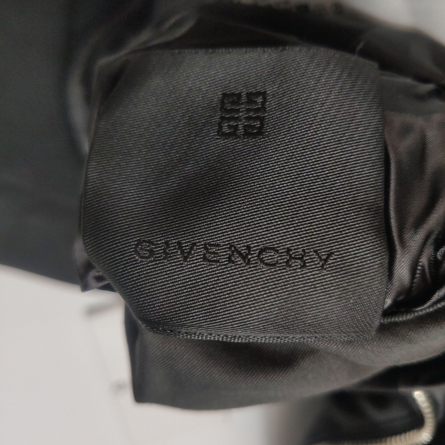 Givenchy Givenchy Men s Heavy Coats Size US S / EU 44-46 / 1 - 8 Thumbnail